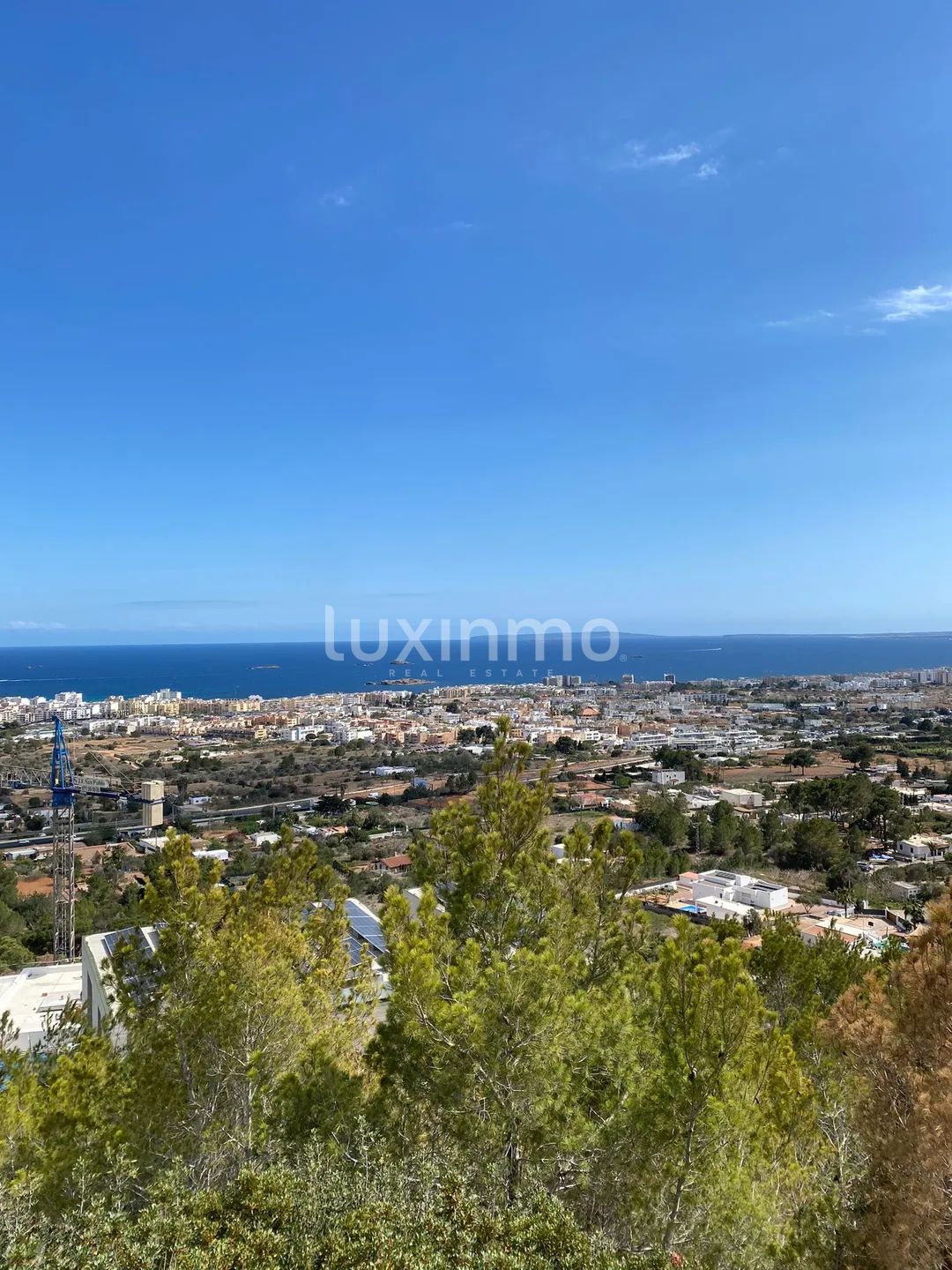 Участок под застройку с видом на море в Кас Мут, Ибица — photo 9