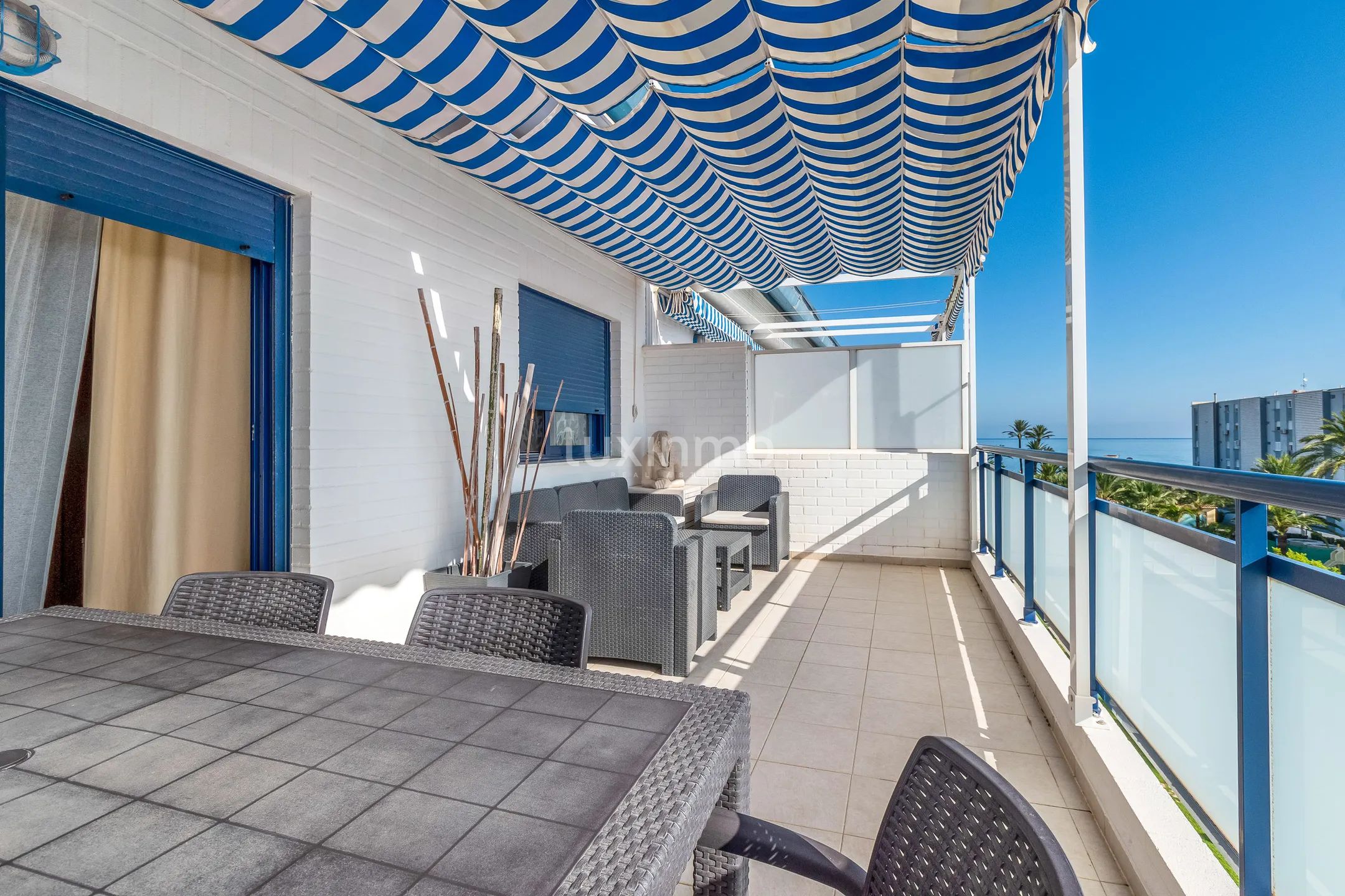 Duplex for sale with sea views in Denia — photo 11