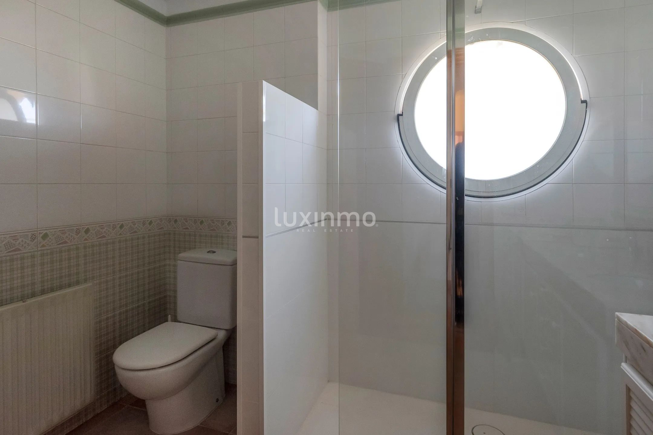 Uroczy dom wolnostojący z prywatnym ogrodem w Pueblo Levante, Benidorm — photo 29