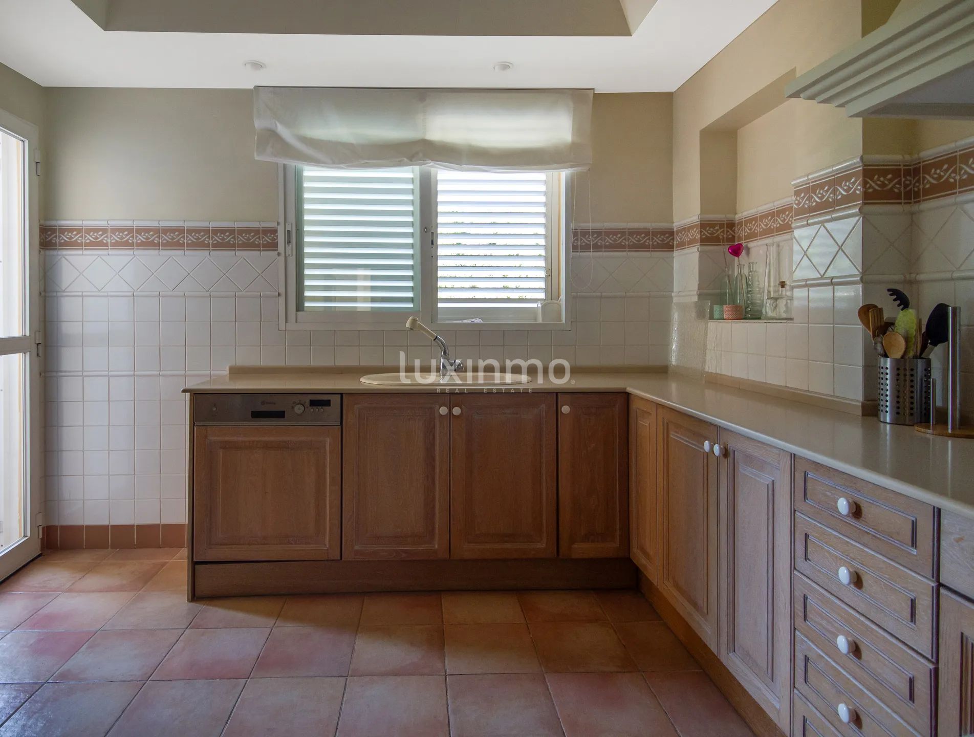 Uroczy dom wolnostojący z prywatnym ogrodem w Pueblo Levante, Benidorm — photo 8