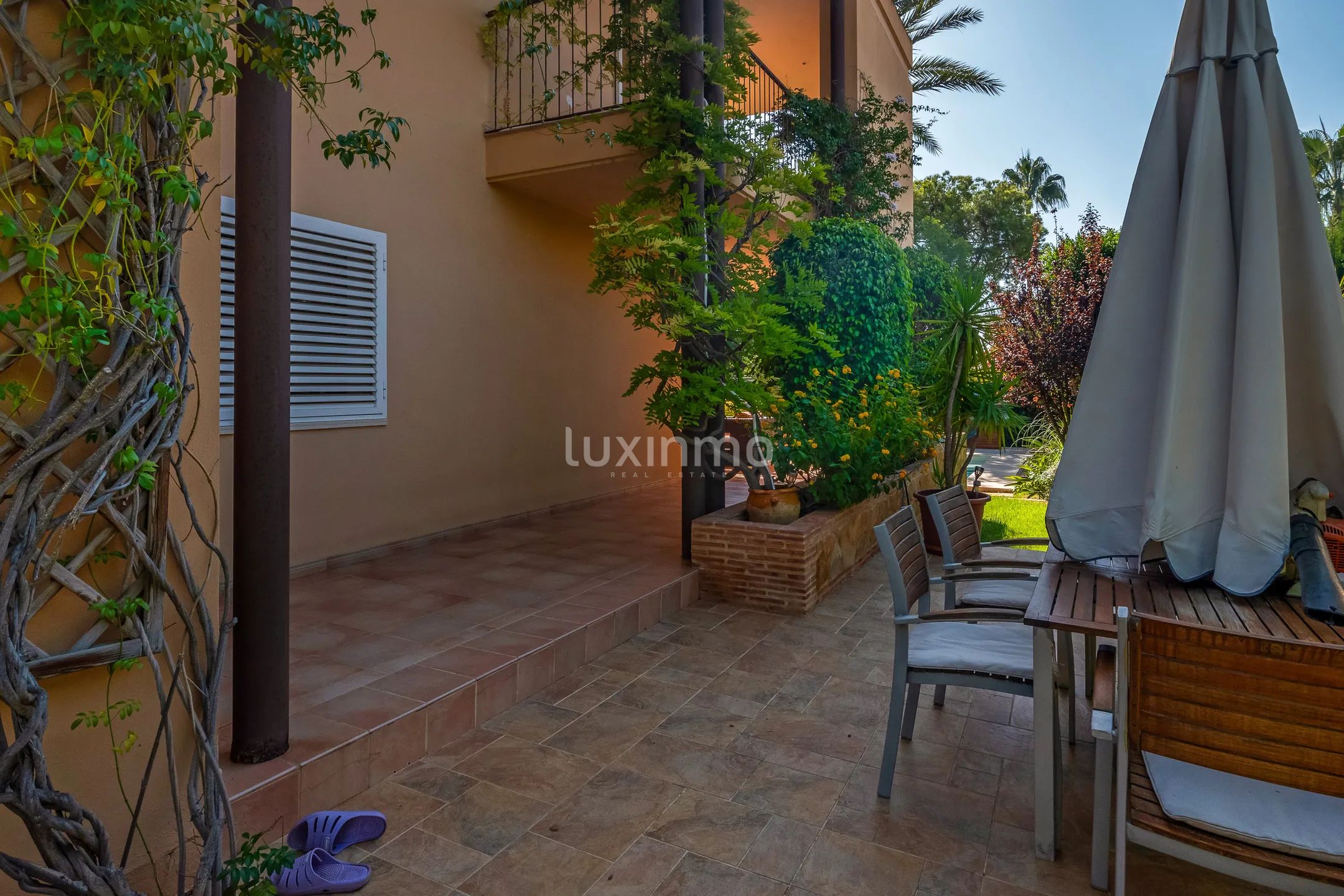 Uroczy dom wolnostojący z prywatnym ogrodem w Pueblo Levante, Benidorm — photo 36