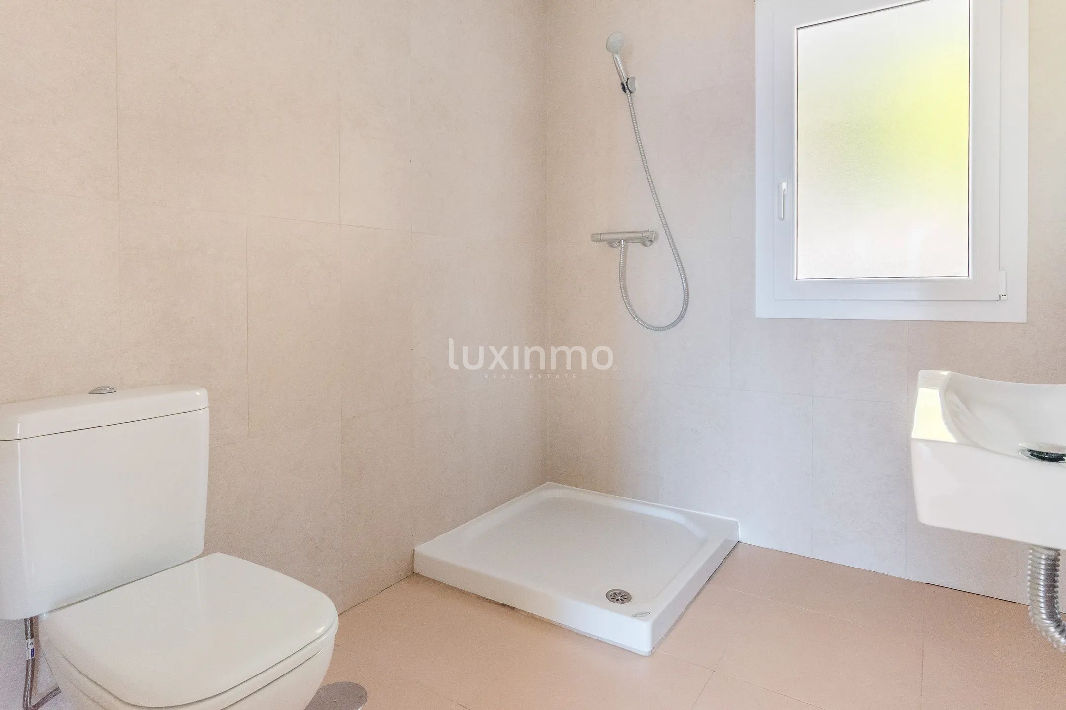 Toppleilighet med imponerende sjøutsikt til salgs i Mascarat — photo 11