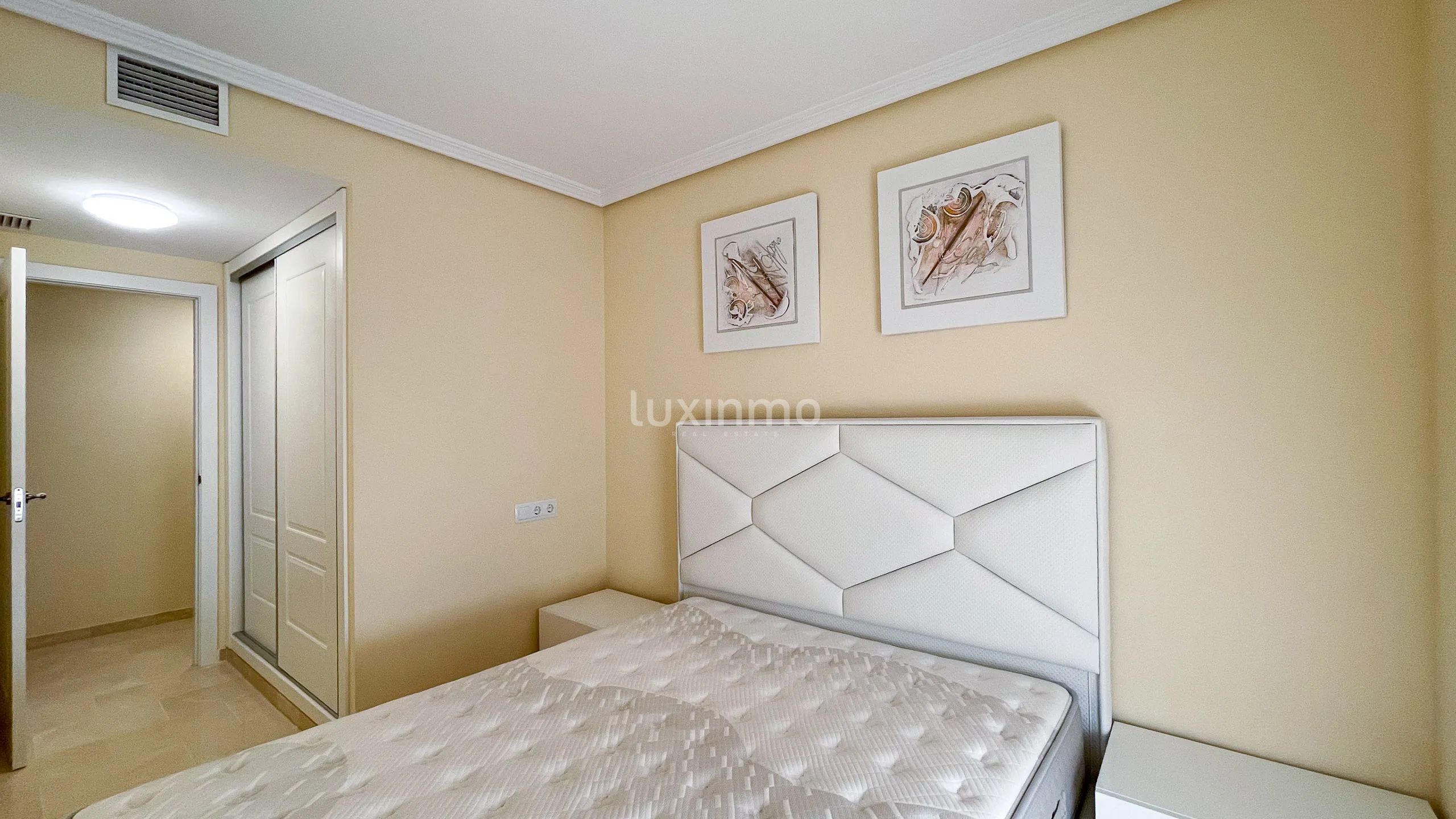 Flat for annual rent in the centre of Albir — photo 13