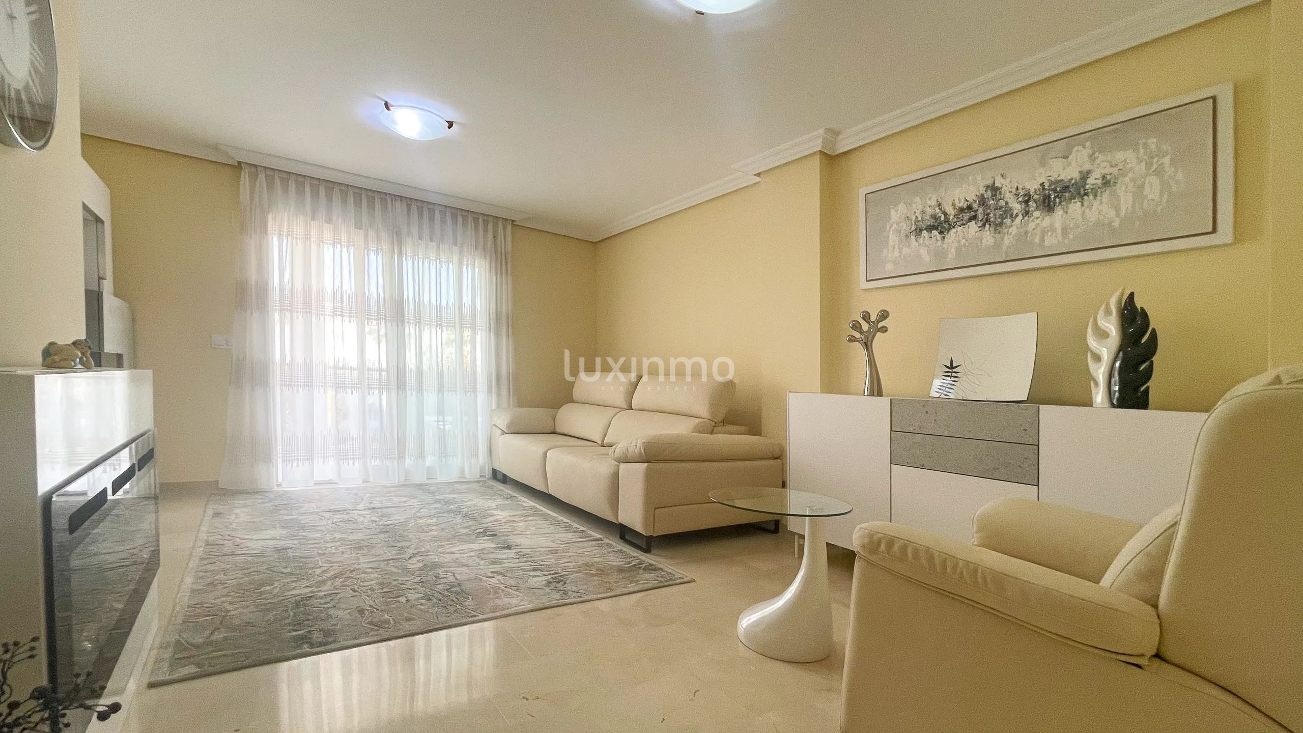 Atemberaubende renovierte 2-Zimmer-Wohnung in El Albir — photo 1