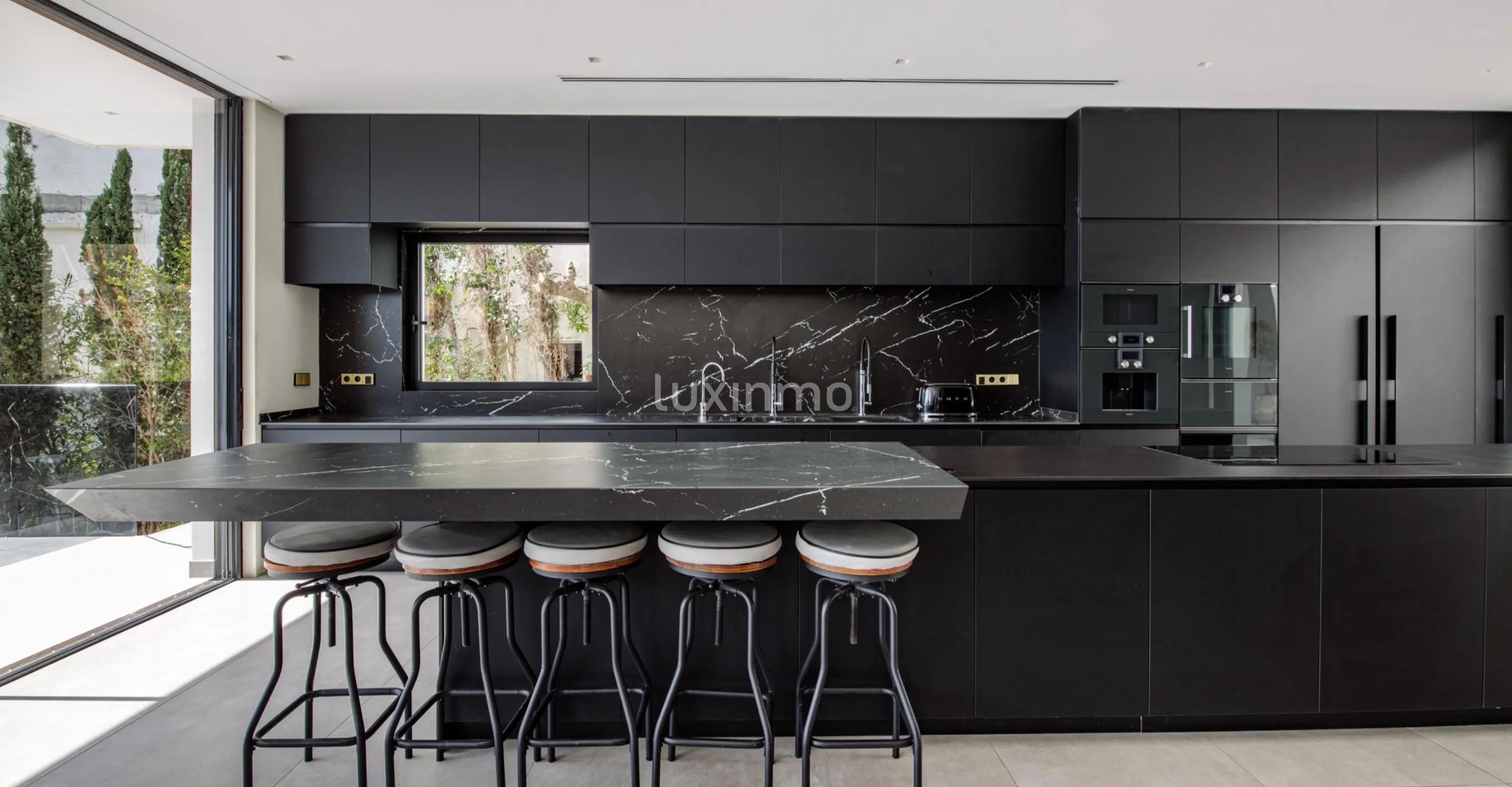 Lujosa villa con vistas al mar en Can Furnet, Ibiza — photo 5