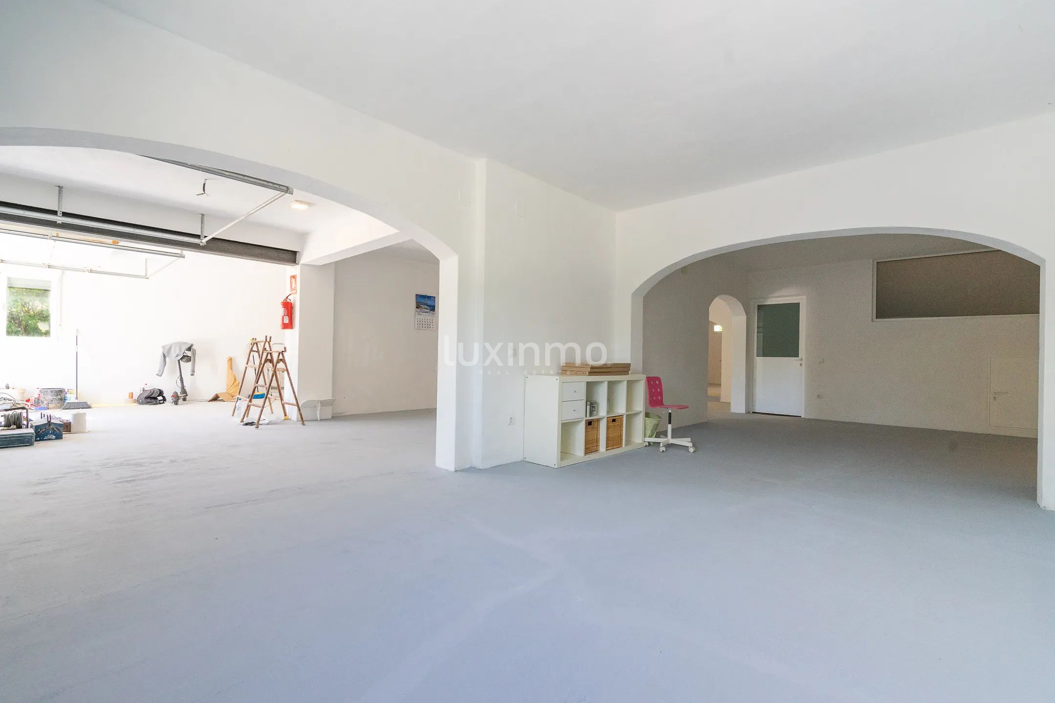 For rent villa with pool and mountain views in Javea — photo 33