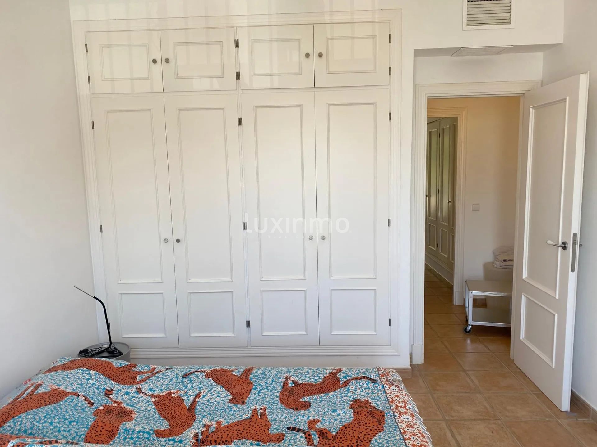 Prachtig appartement aan het strand met uitzicht op zee in Santa Eulària des Riu — photo 15
