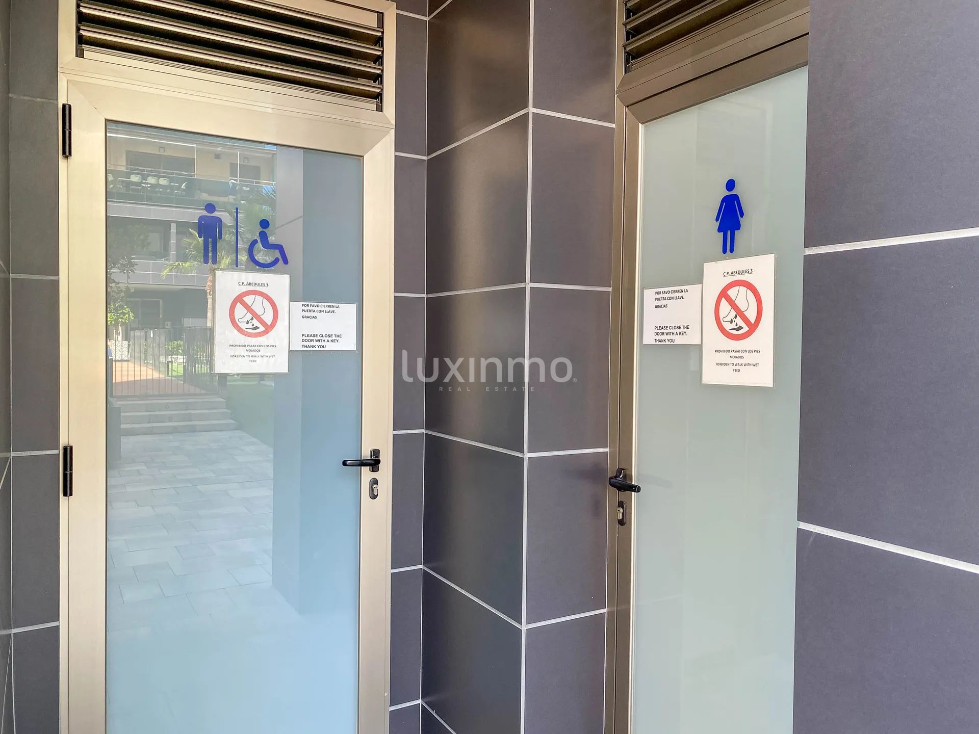 Nowoczesny penthouse z widokiem na morze w Campello — photo 31