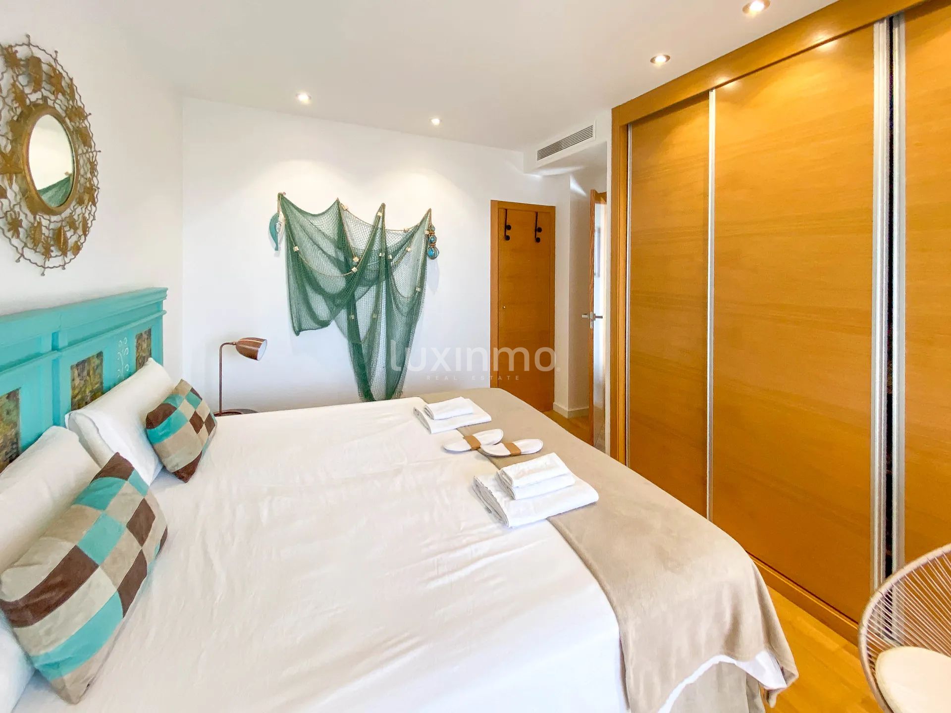 Nowoczesny penthouse z widokiem na morze w Campello — photo 17