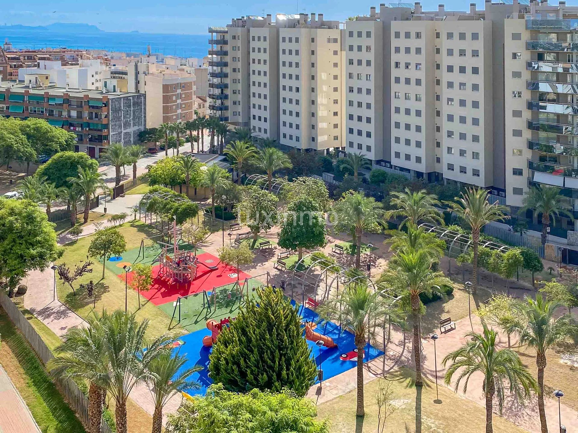 Nowoczesny penthouse z widokiem na morze w Campello — photo 29