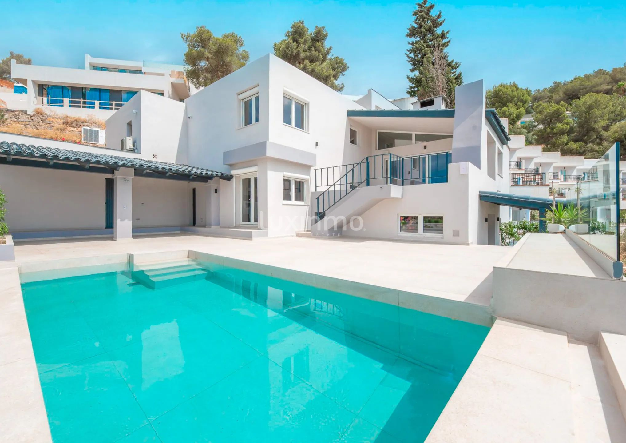 Villa moderne avec vue sur la mer et licence touristique à Can Furnet, Santa Eularia, Ibiza — photo 1