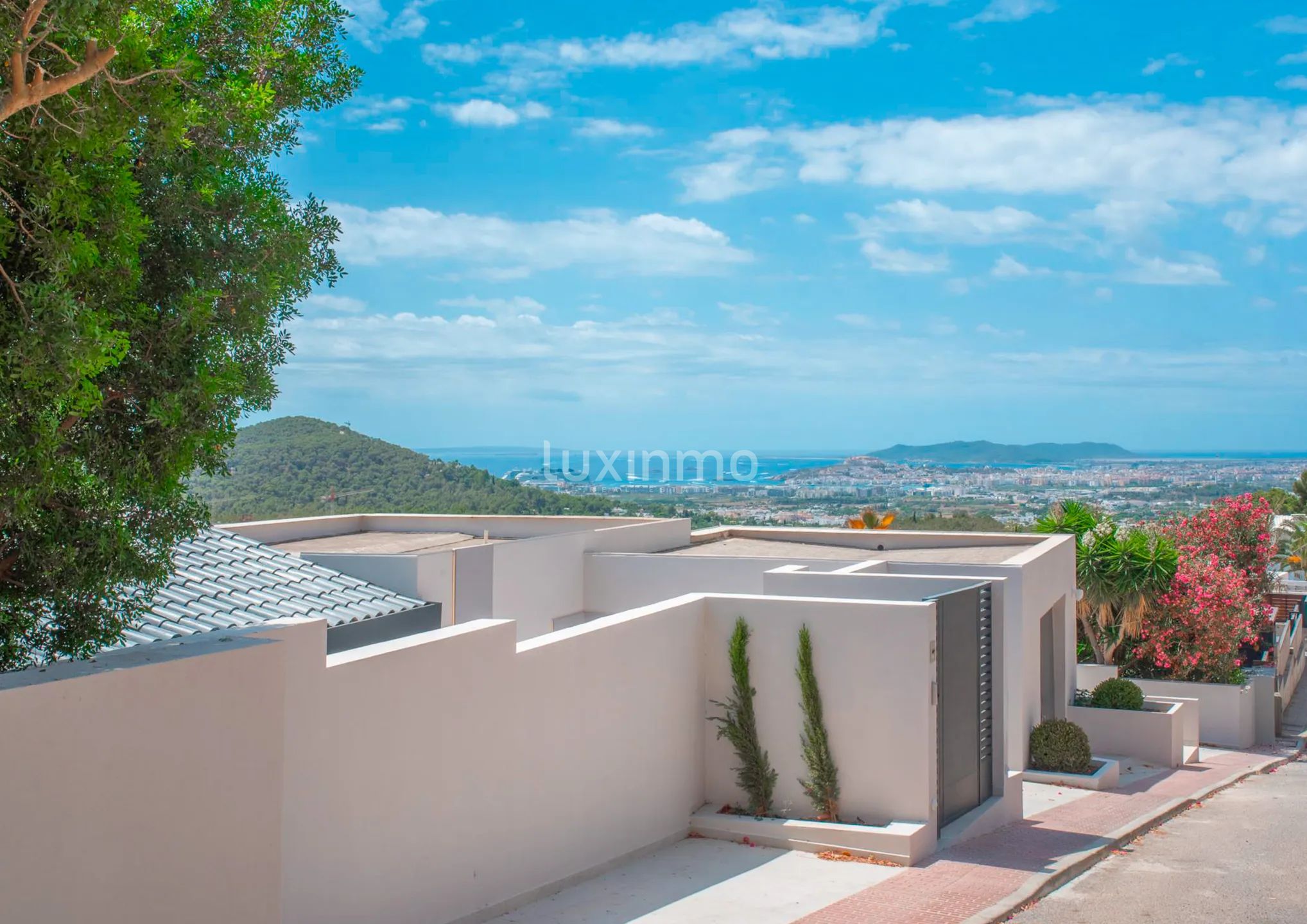 Villa moderne avec vue sur la mer et licence touristique à Can Furnet, Santa Eularia, Ibiza — photo 22