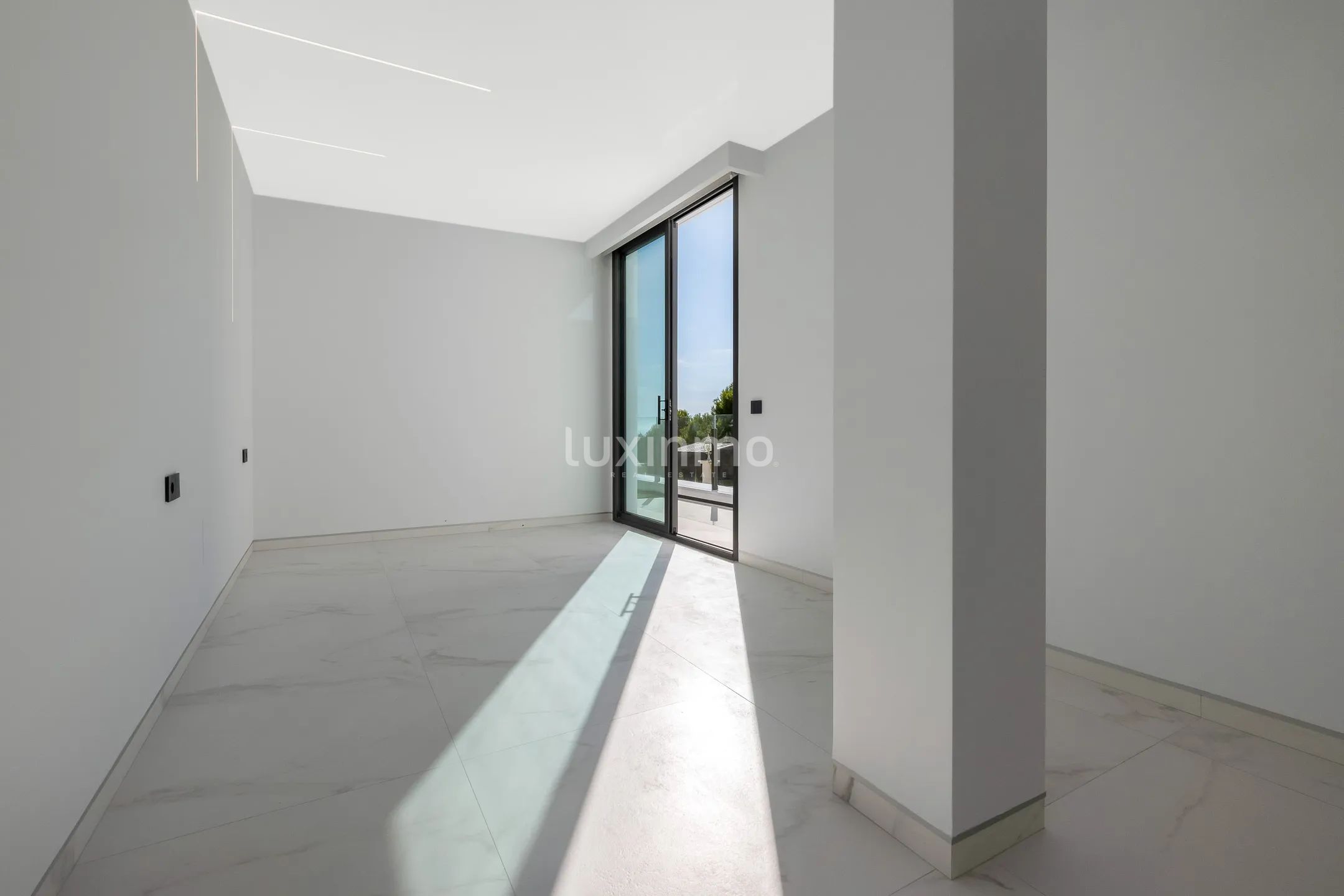 Nydelig villa med havutsikt til salgs i Altea Hills — photo 16