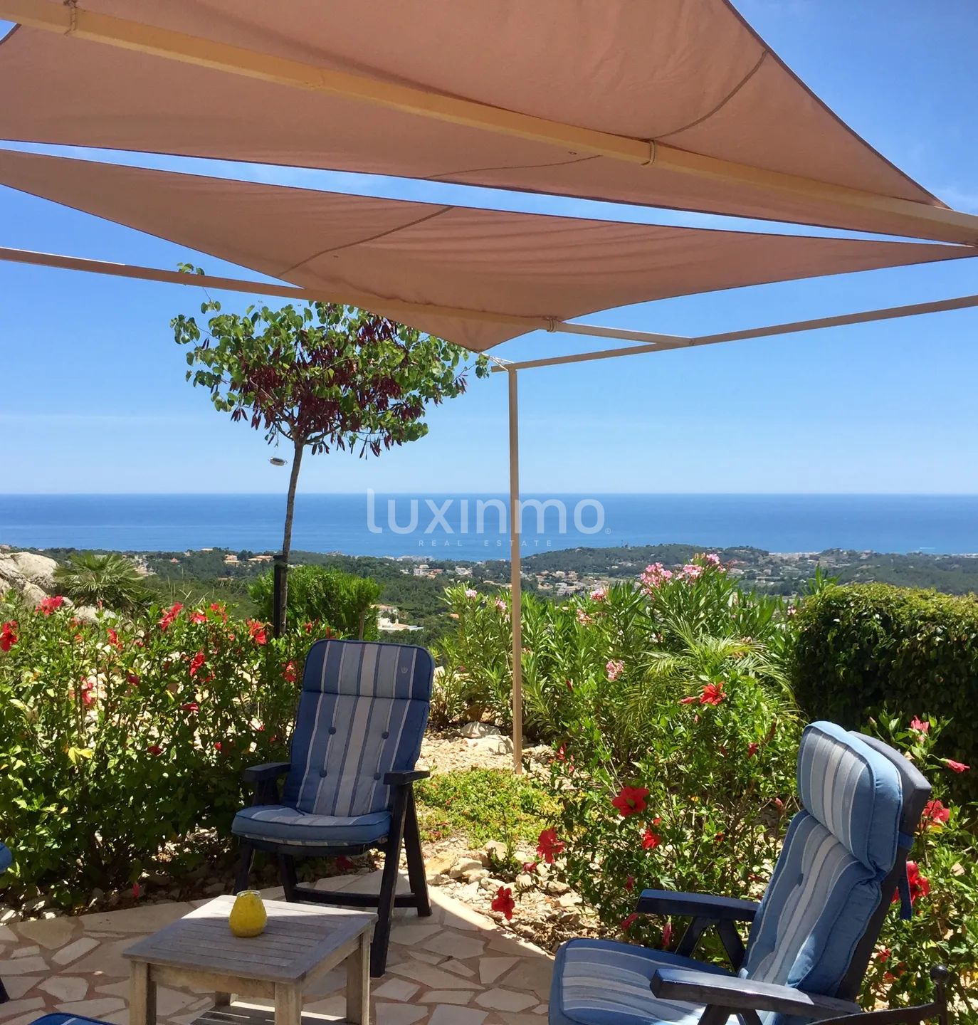 Impresionante villa con impresionantes vistas panorámicas al mar y a la montaña — photo 51