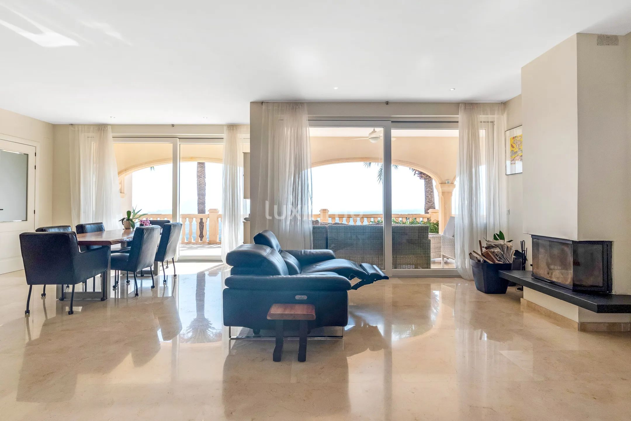 Stunning villa with breathtaking panoramic views of sea & mountain — photo 13