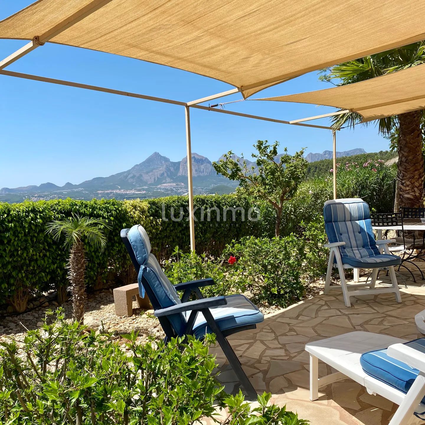 Impresionante villa con impresionantes vistas panorámicas al mar y a la montaña — photo 50