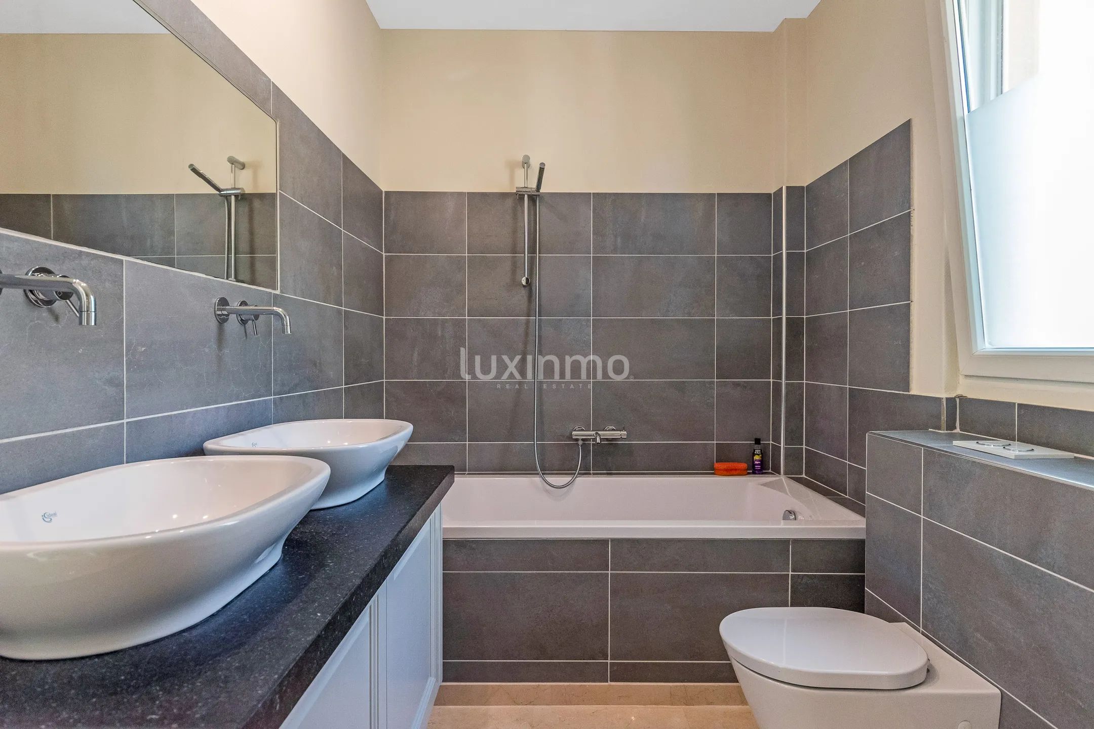 Stunning villa with breathtaking panoramic views of sea & mountain — photo 37