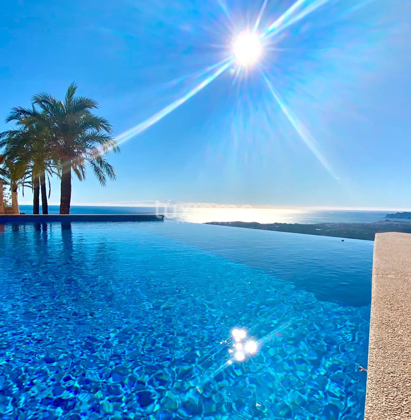 Stunning villa with breathtaking panoramic views of sea & mountain — photo 44