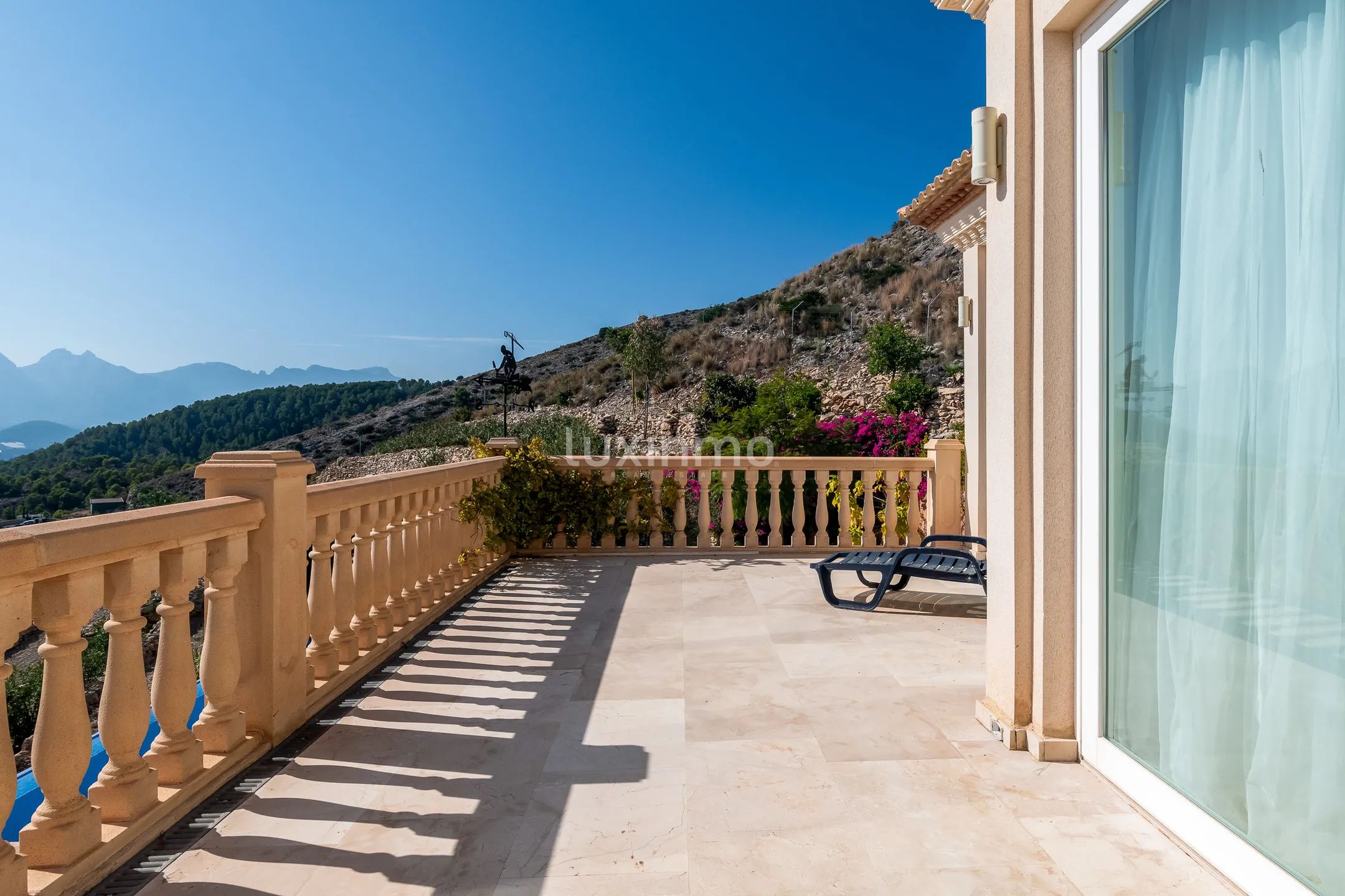 Stunning villa with breathtaking panoramic views of sea & mountain — photo 26