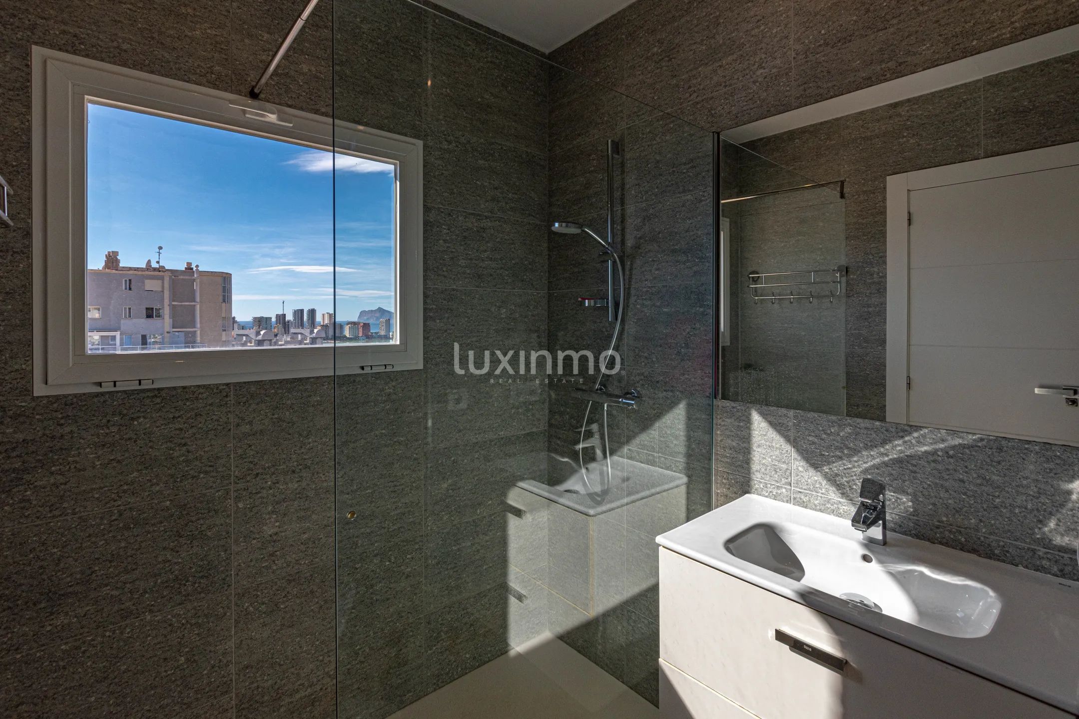 Penthouse for sale with sea views in Calpe — photo 28