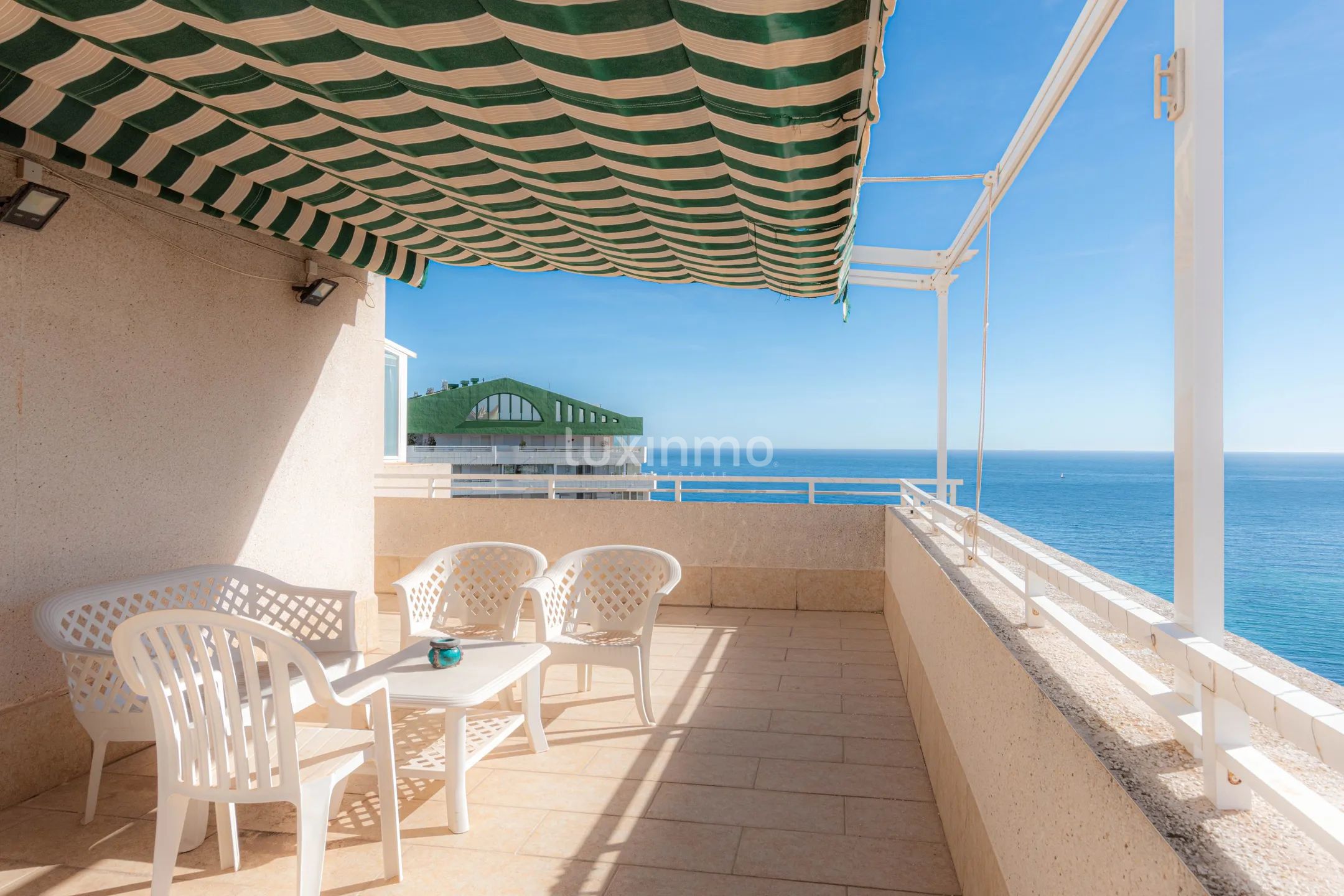 Penthouse for sale with sea views in Calpe — photo 6