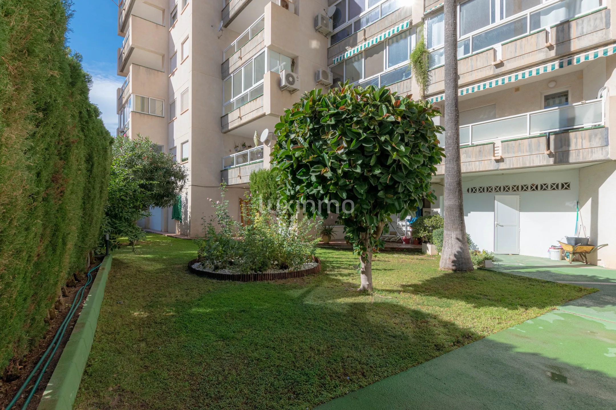 Penthouse for sale with sea views in Calpe — photo 30