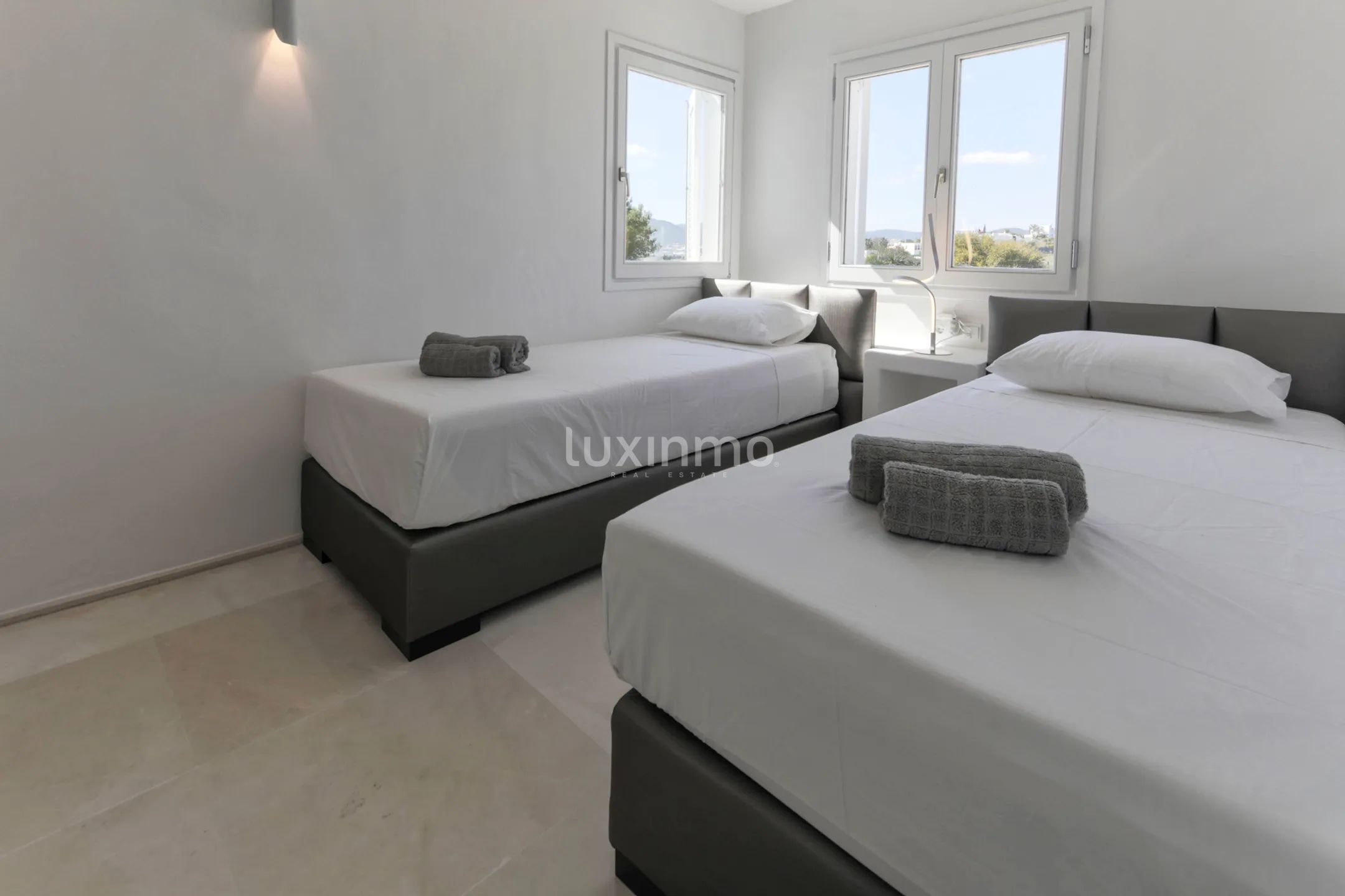 Lujosa Casa Independiente con Licencia Turística, en Jesús, Cap Martinet — photo 29