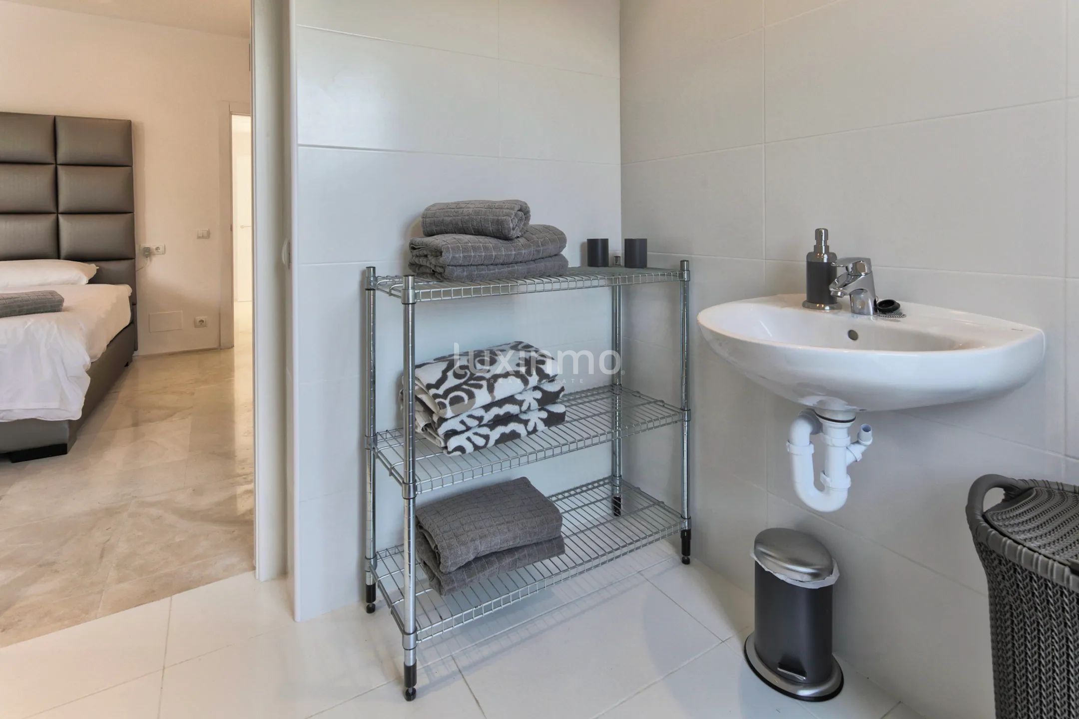 Lujosa Casa Independiente con Licencia Turística, en Jesús, Cap Martinet — photo 14