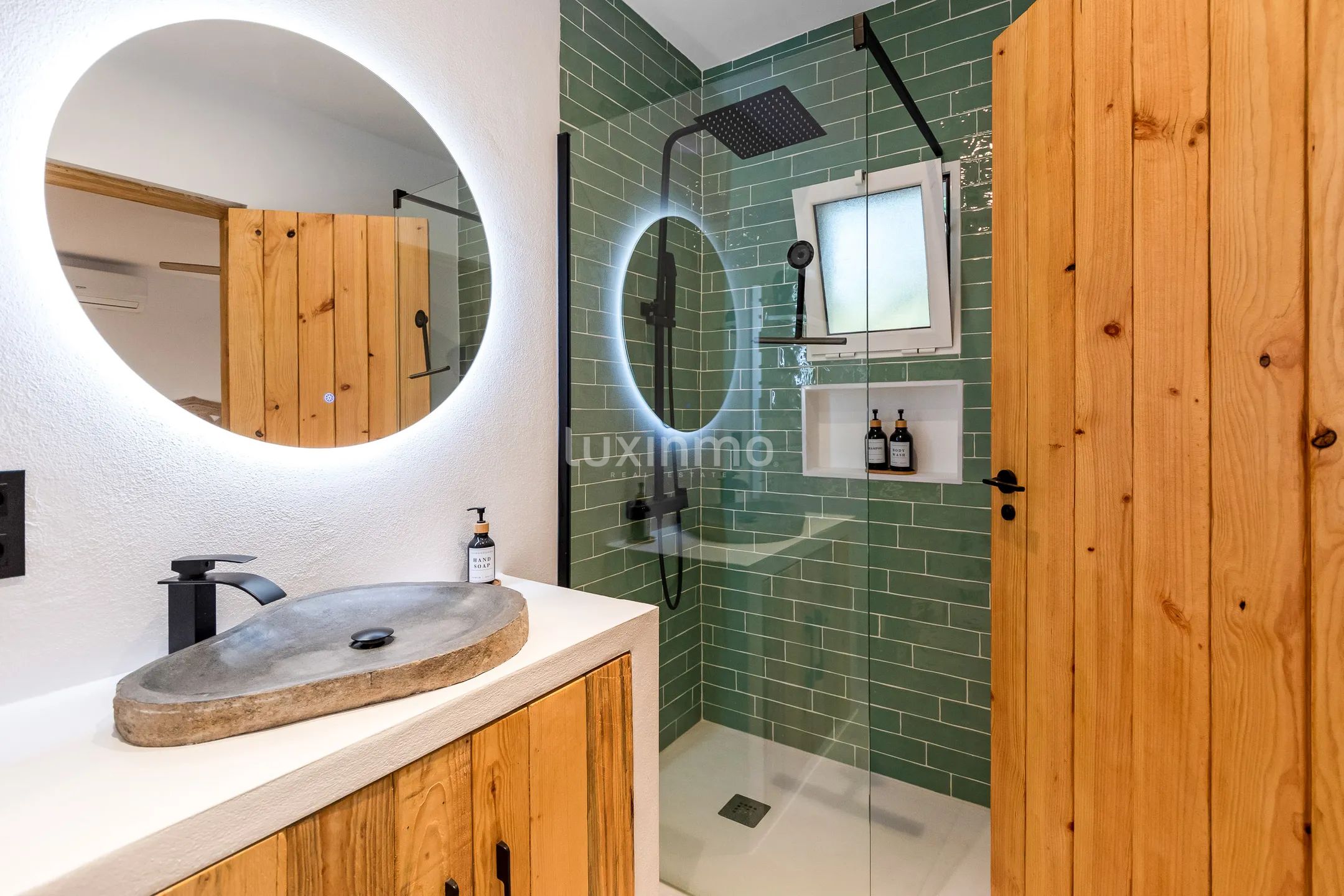 Вилла с частным бассейном и видом на горы в Хавии — photo 37