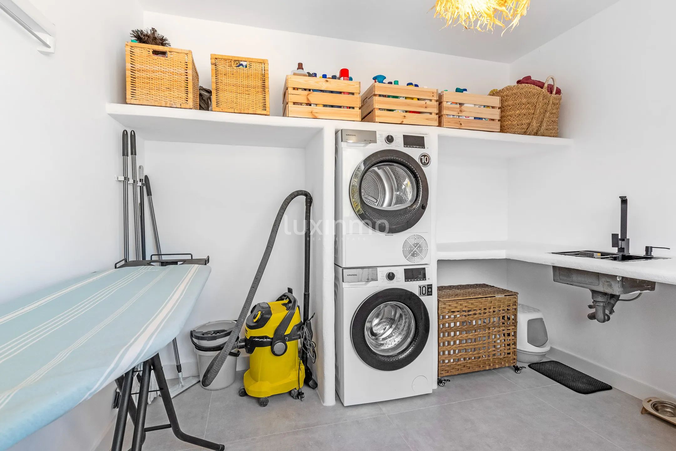 Вилла с частным бассейном и видом на горы в Хавии — photo 21