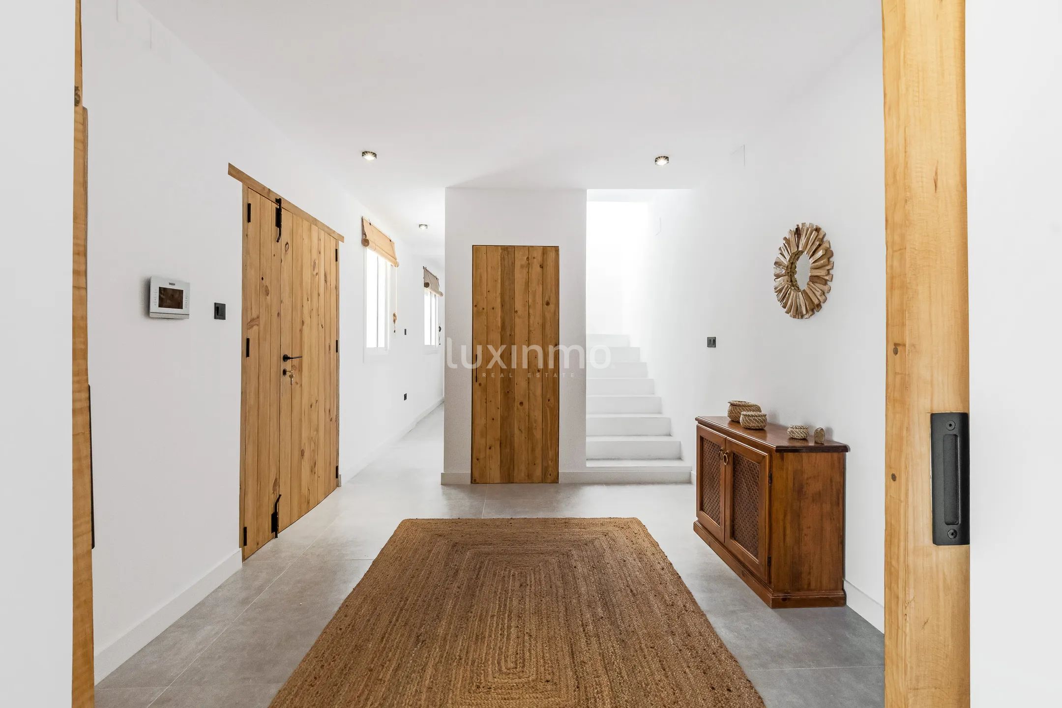 Вилла с частным бассейном и видом на горы в Хавии — photo 19