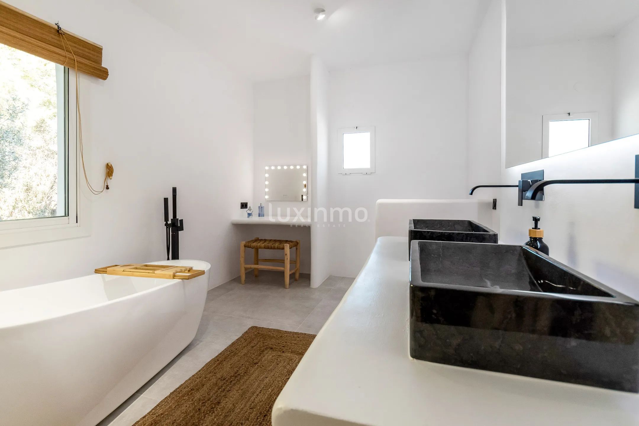 Вилла с частным бассейном и видом на горы в Хавии — photo 45