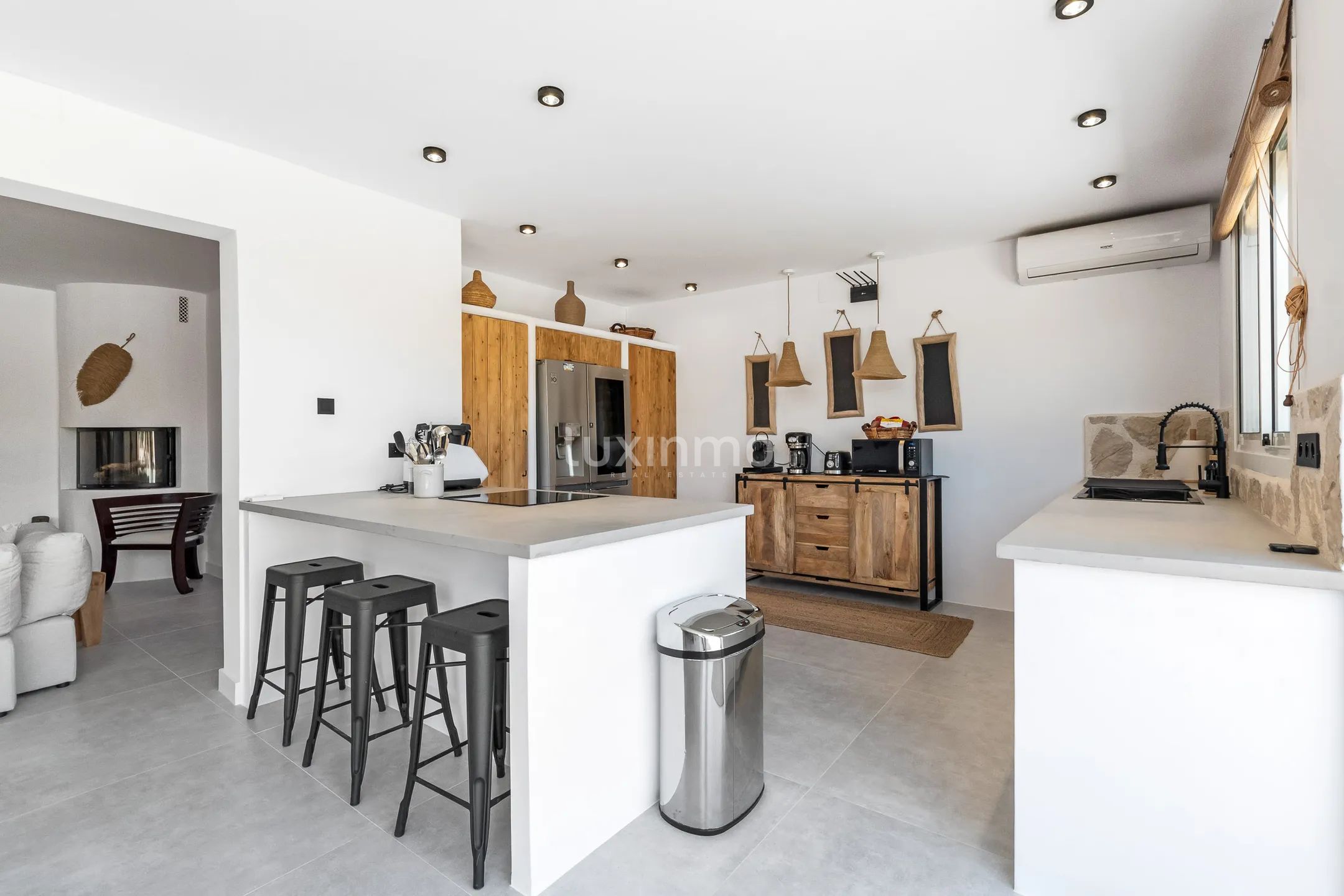 Вилла с частным бассейном и видом на горы в Хавии — photo 9