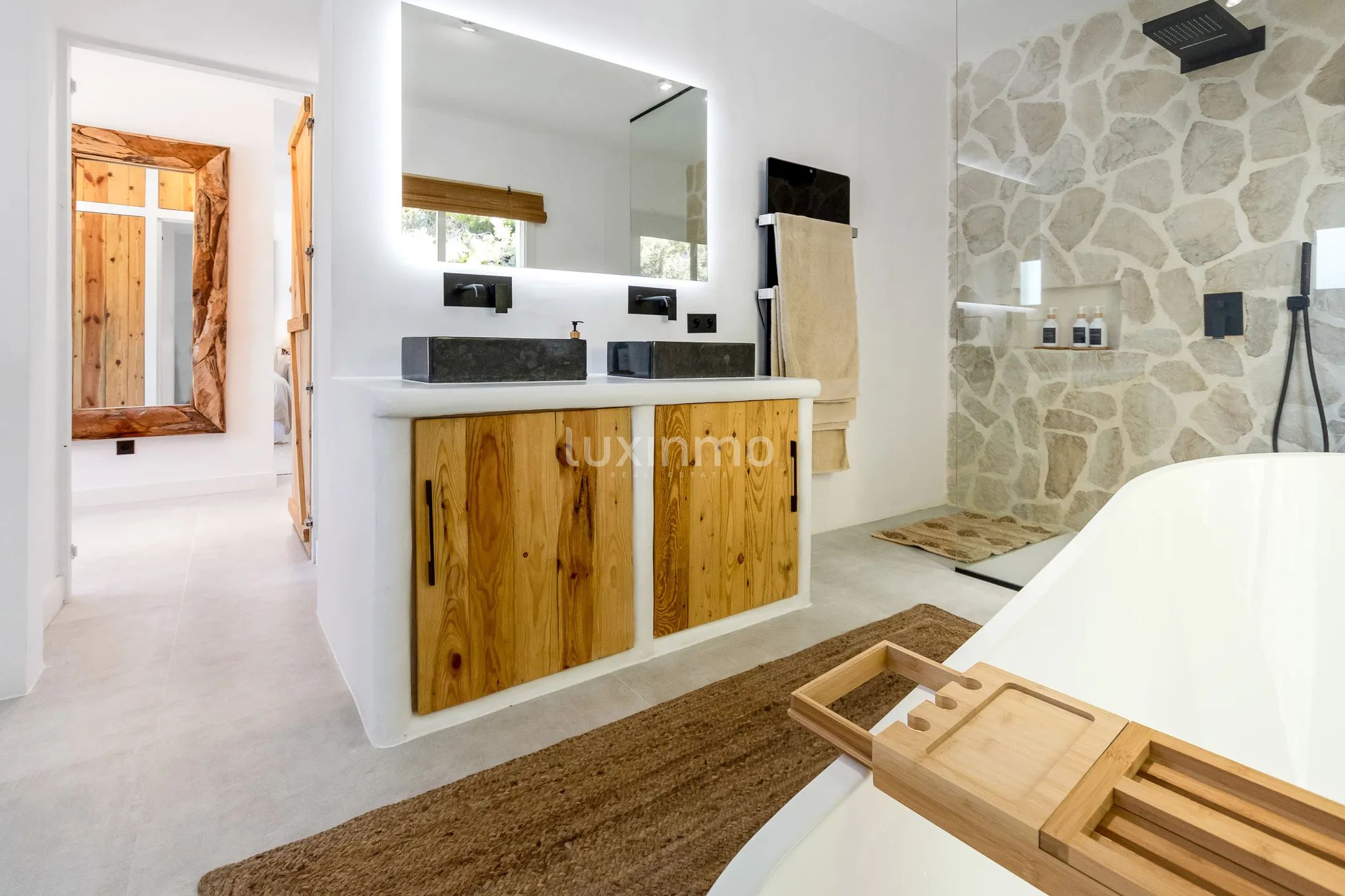 Вилла с частным бассейном и видом на горы в Хавии — photo 44