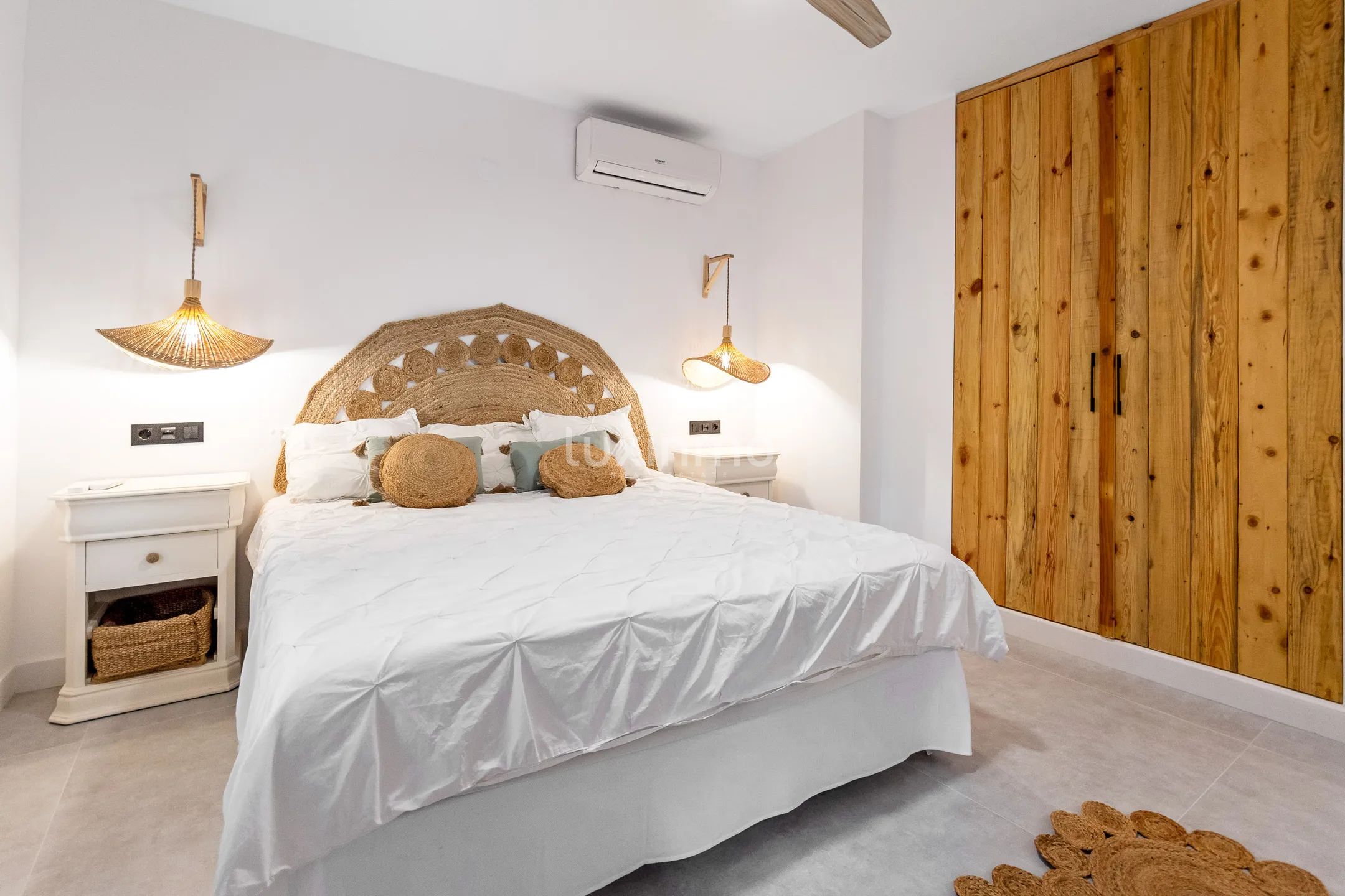 Вилла с частным бассейном и видом на горы в Хавии — photo 35