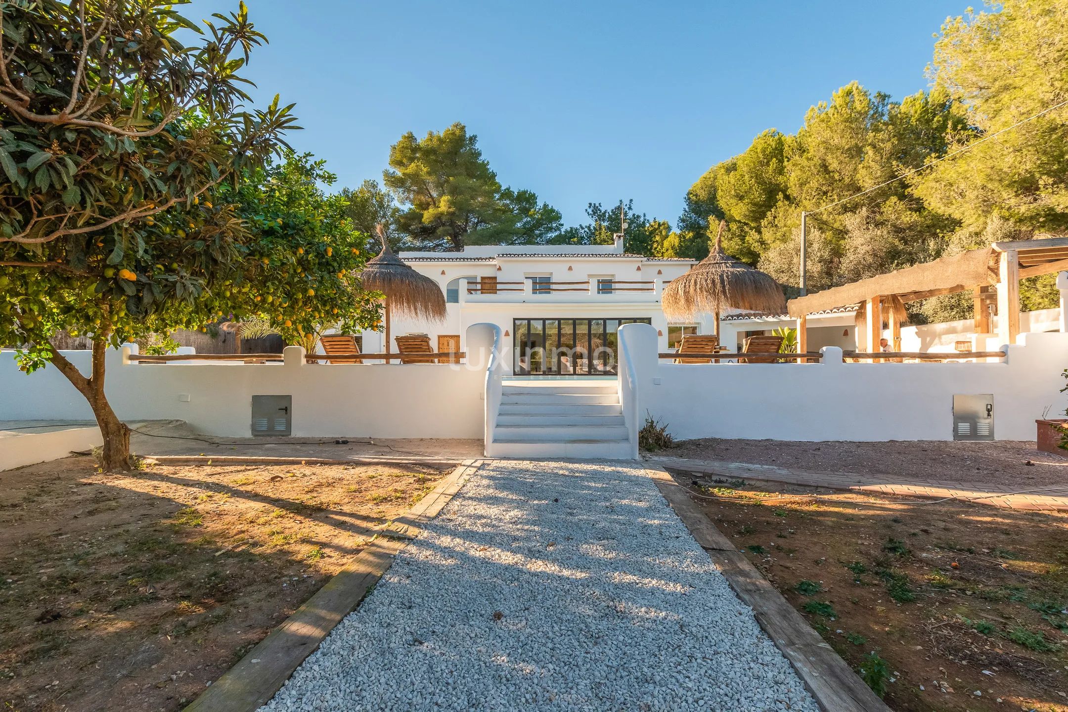 Вилла с частным бассейном и видом на горы в Хавии — photo 60