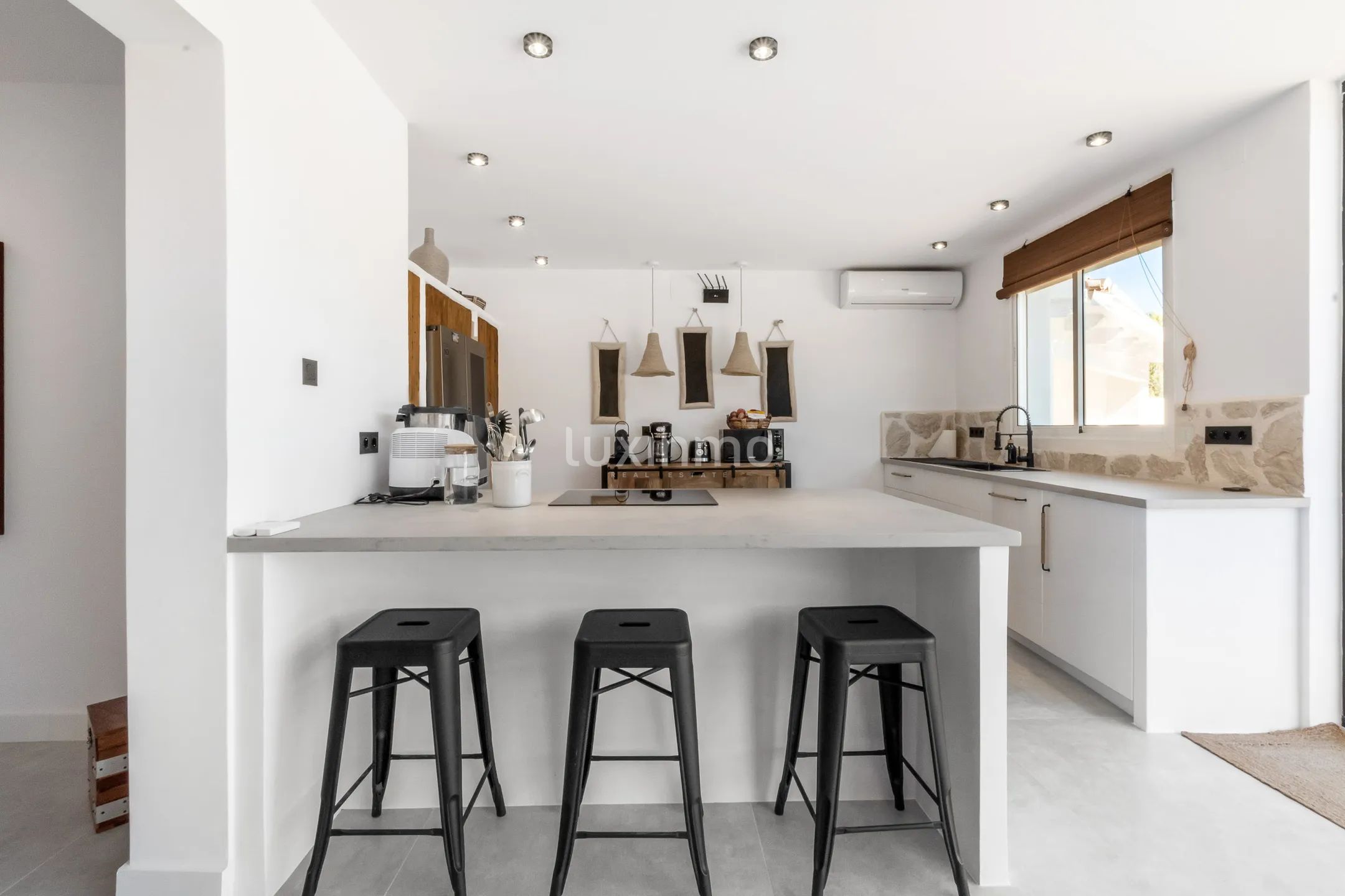 Вилла с частным бассейном и видом на горы в Хавии — photo 10