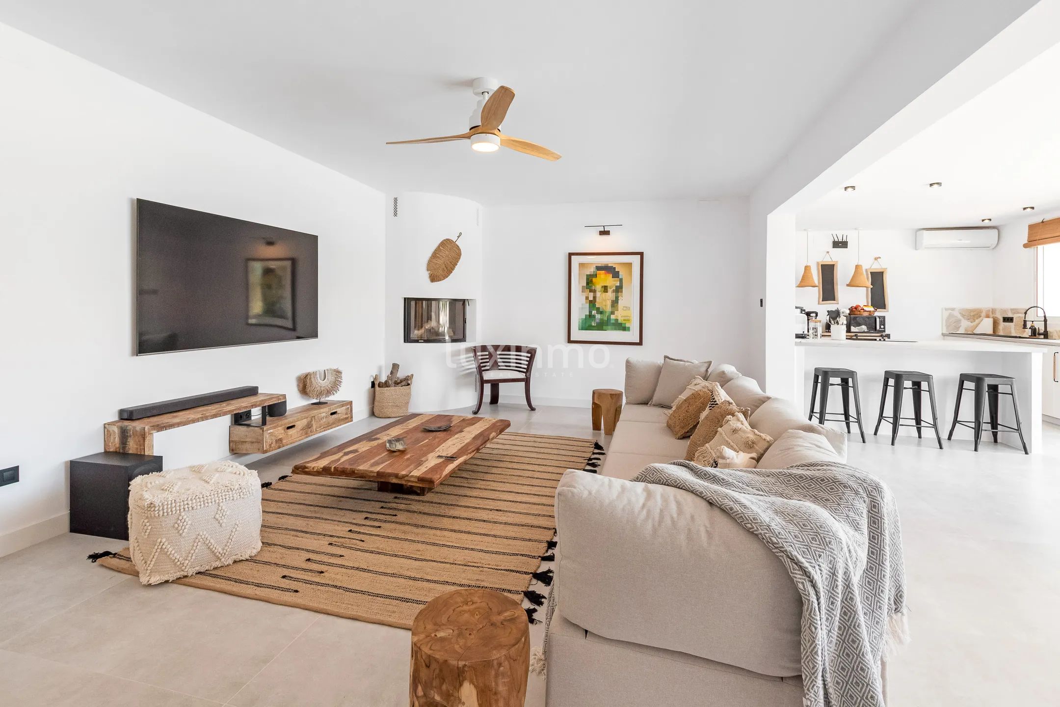 Вилла с частным бассейном и видом на горы в Хавии — photo 15