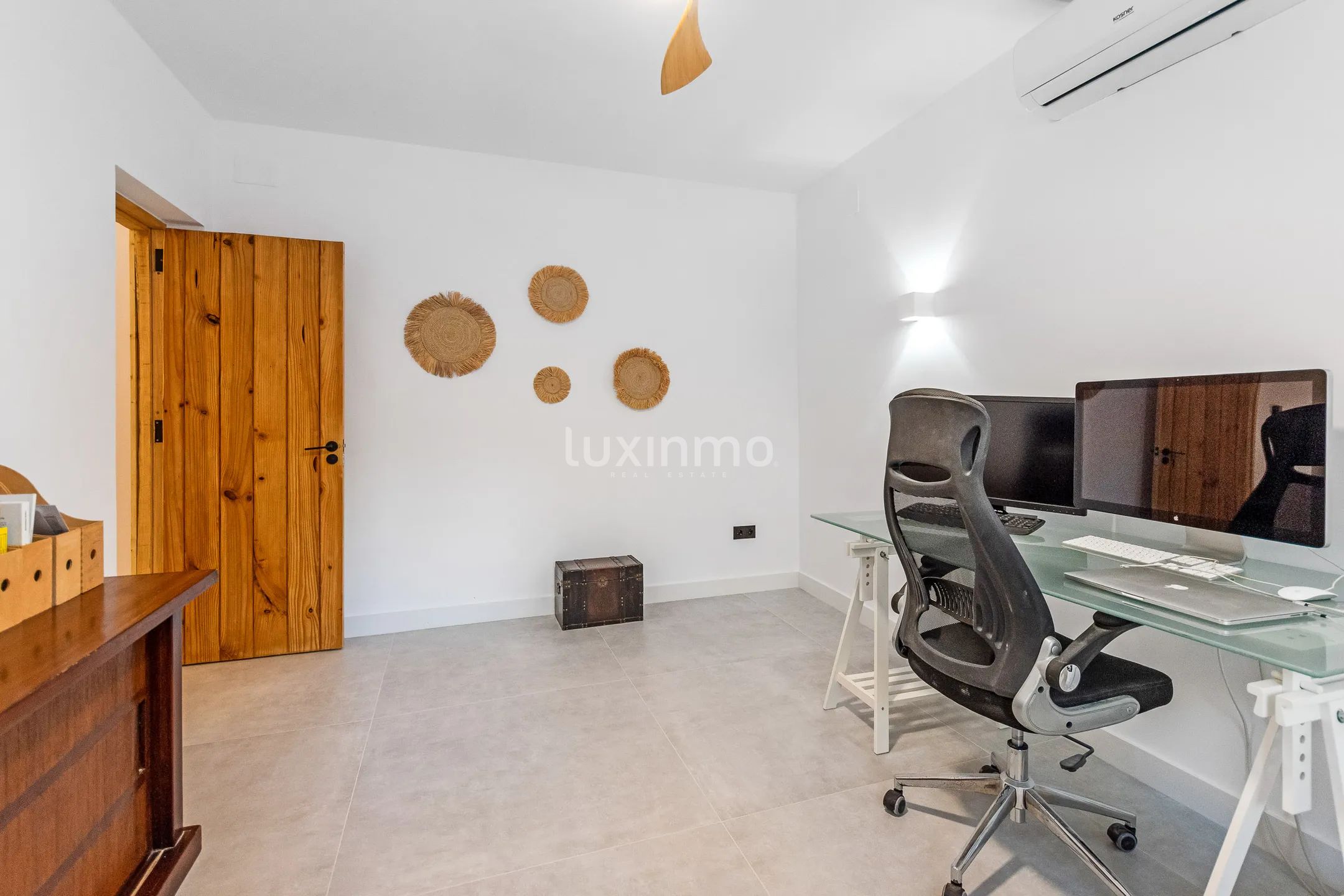 Вилла с частным бассейном и видом на горы в Хавии — photo 30