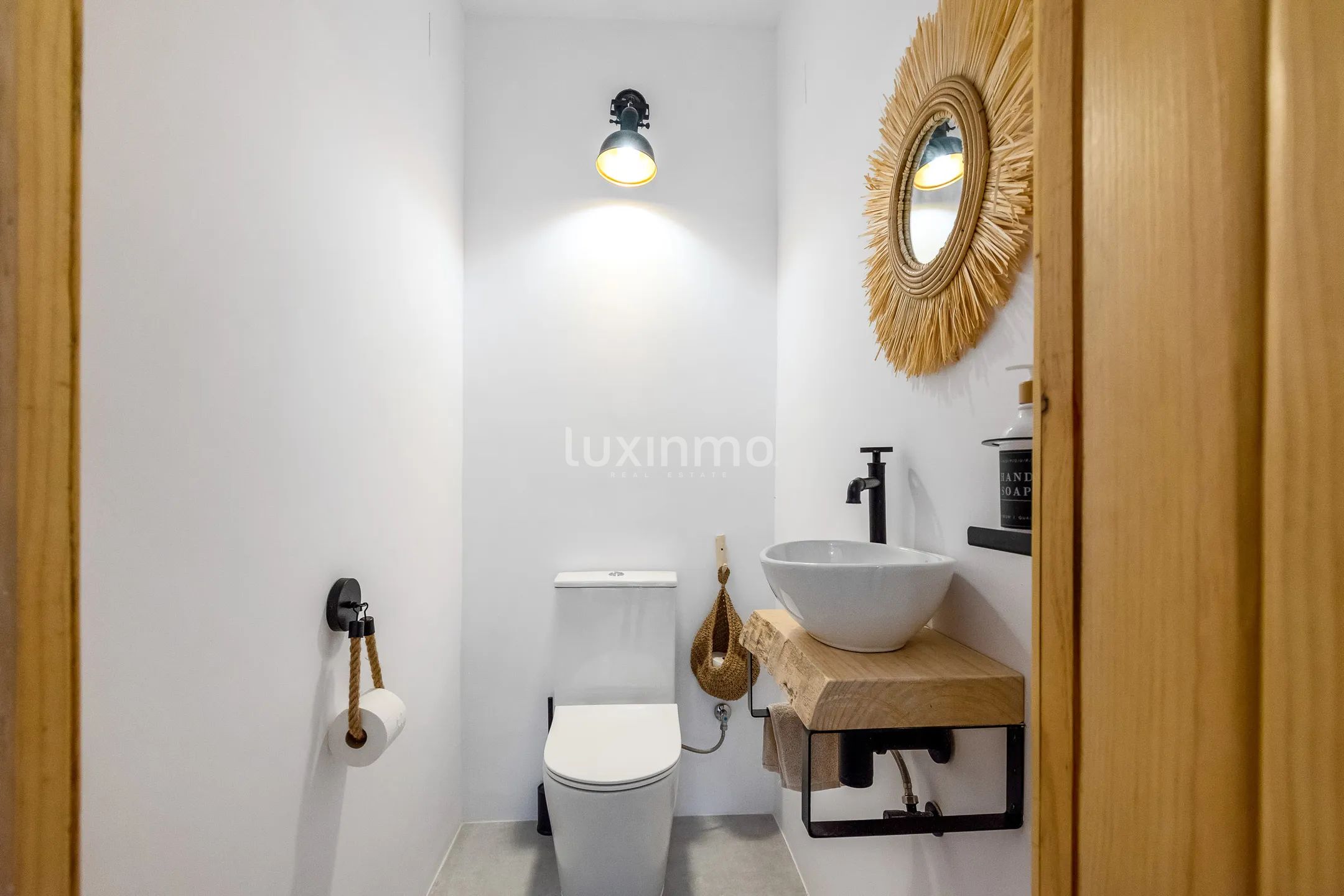 Вилла с частным бассейном и видом на горы в Хавии — photo 50