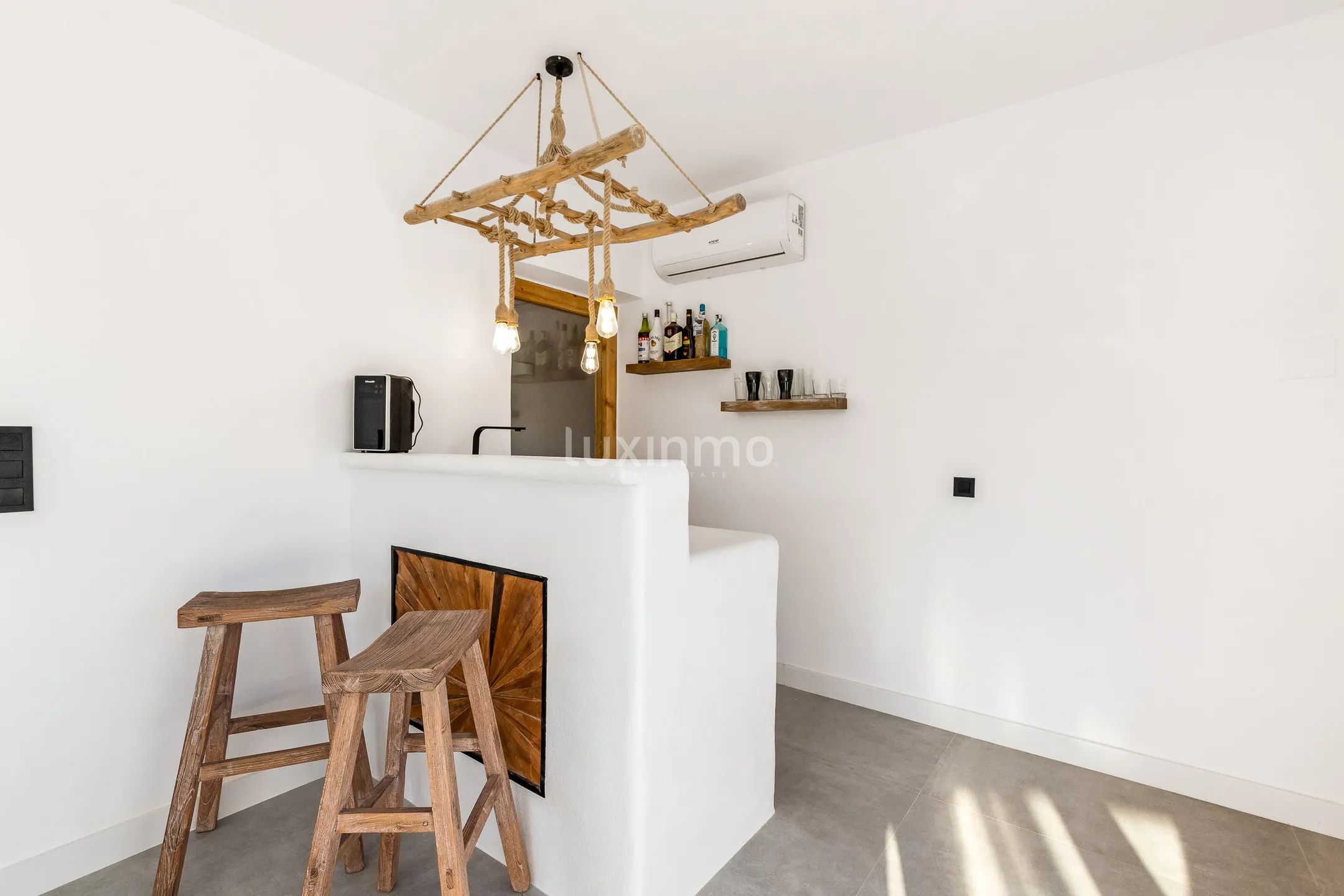 Вилла с частным бассейном и видом на горы в Хавии — photo 54