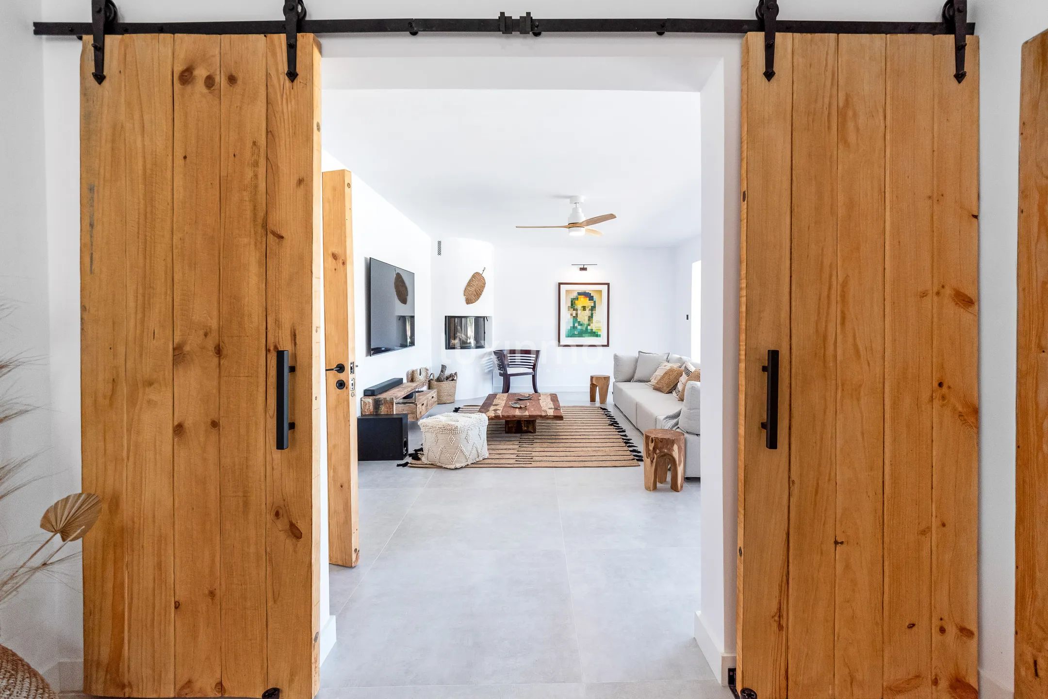 Вилла с частным бассейном и видом на горы в Хавии — photo 18