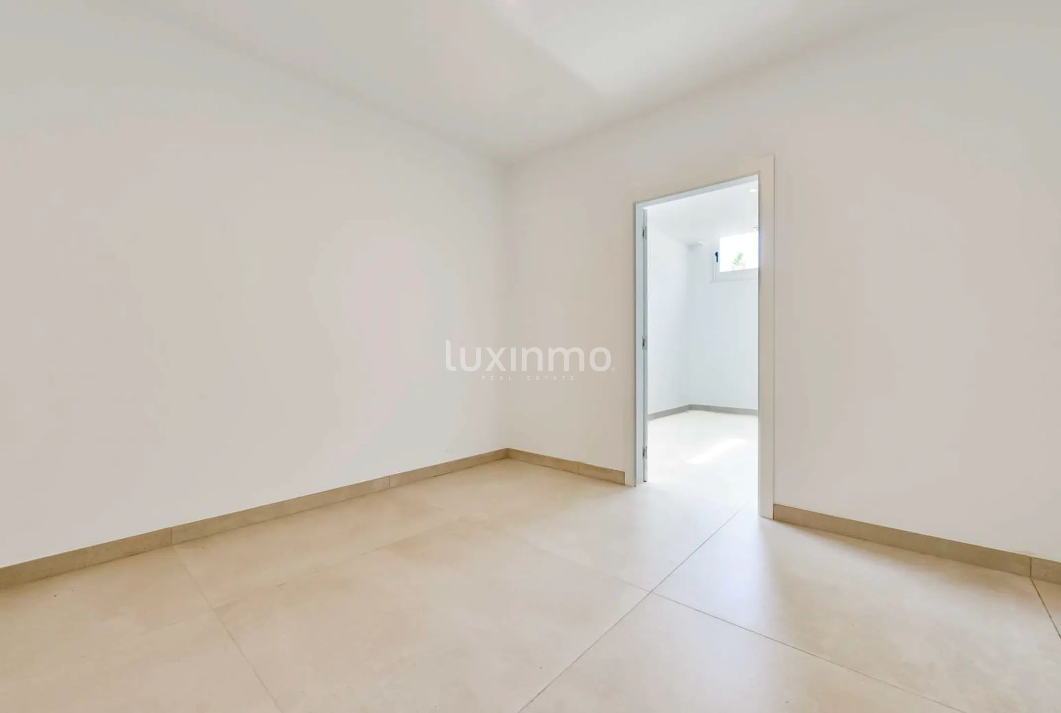 Newly built detached villa in Sierra Cortina — photo 41