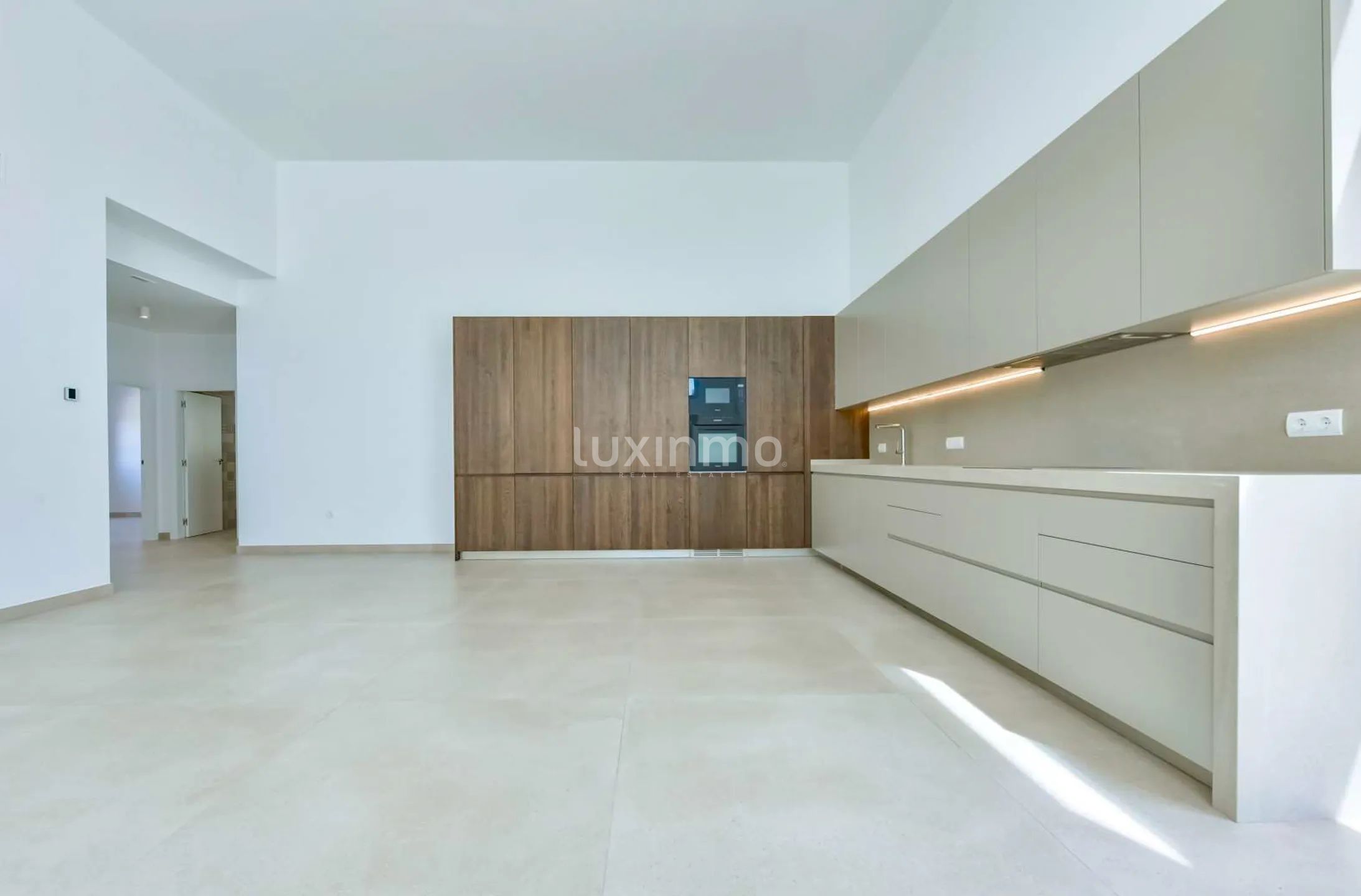 Newly built detached villa in Sierra Cortina — photo 11