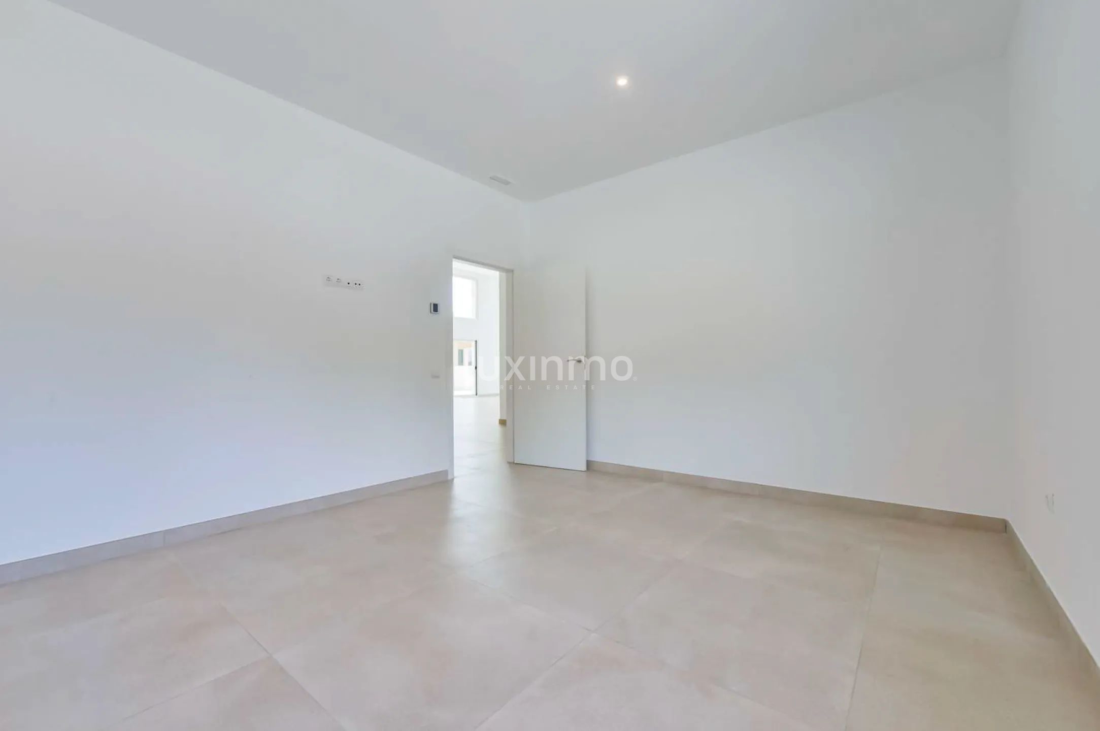 Newly built detached villa in Sierra Cortina — photo 40