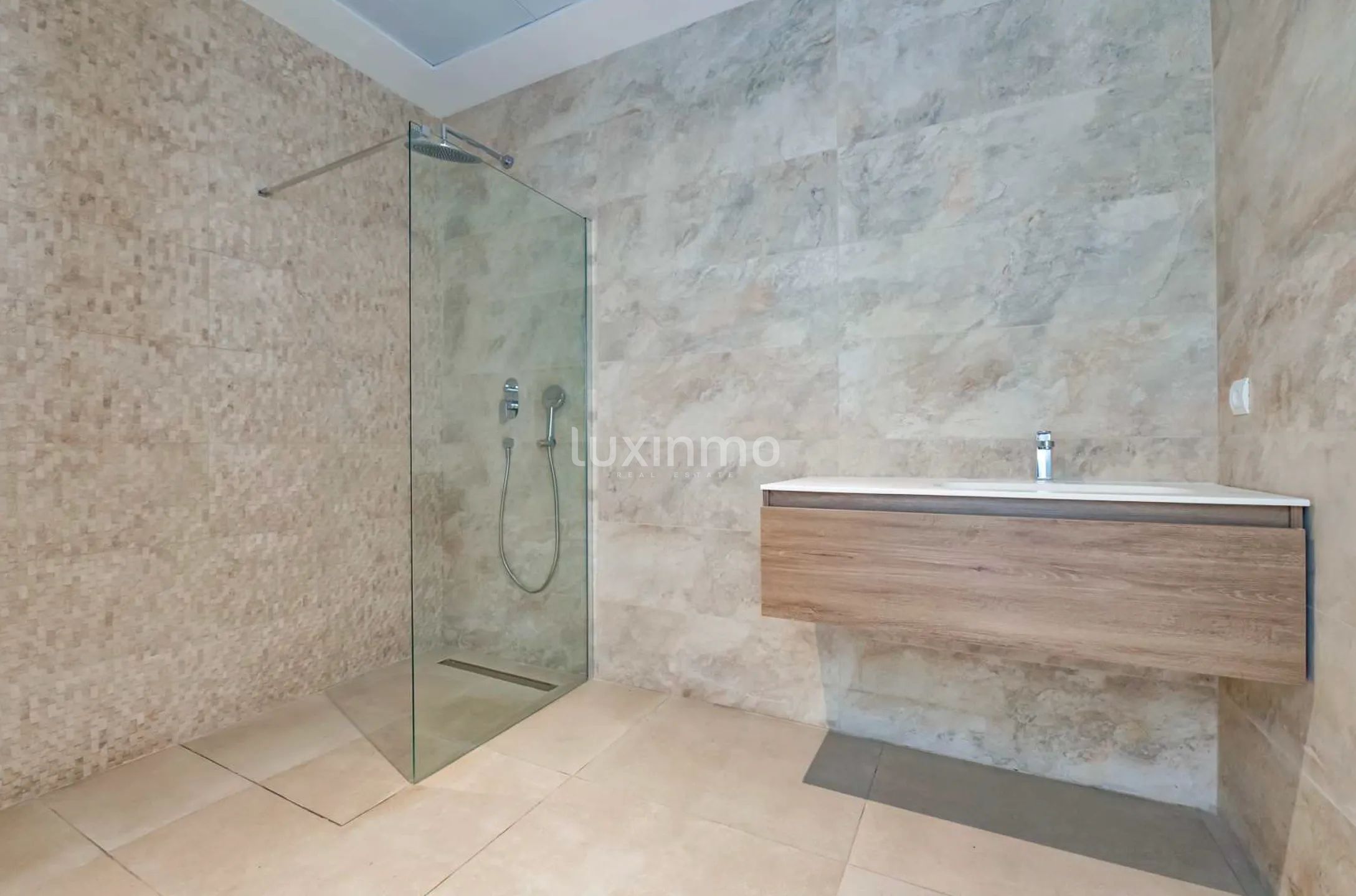 Newly built detached villa in Sierra Cortina — photo 23