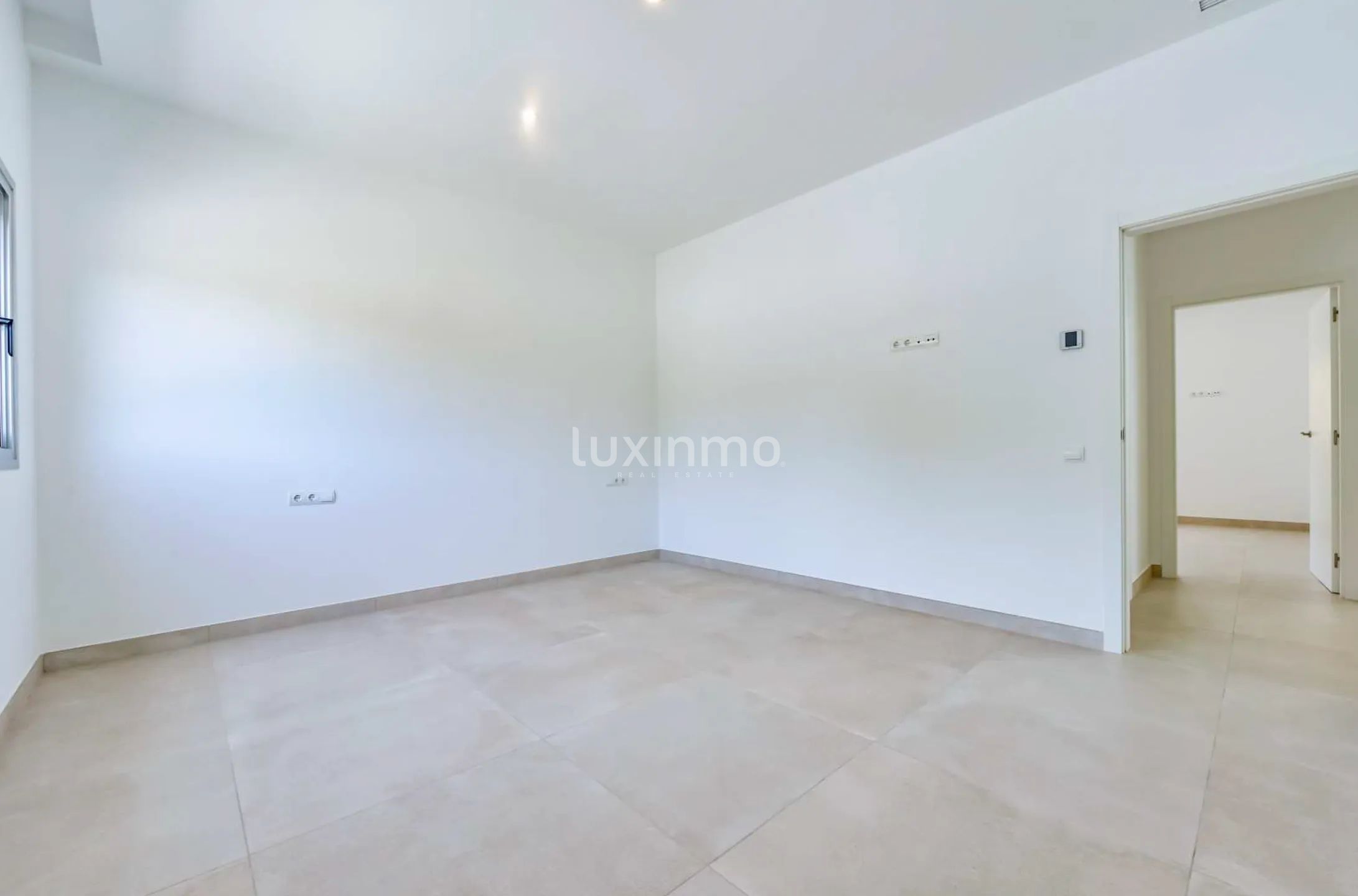 Newly built detached villa in Sierra Cortina — photo 20