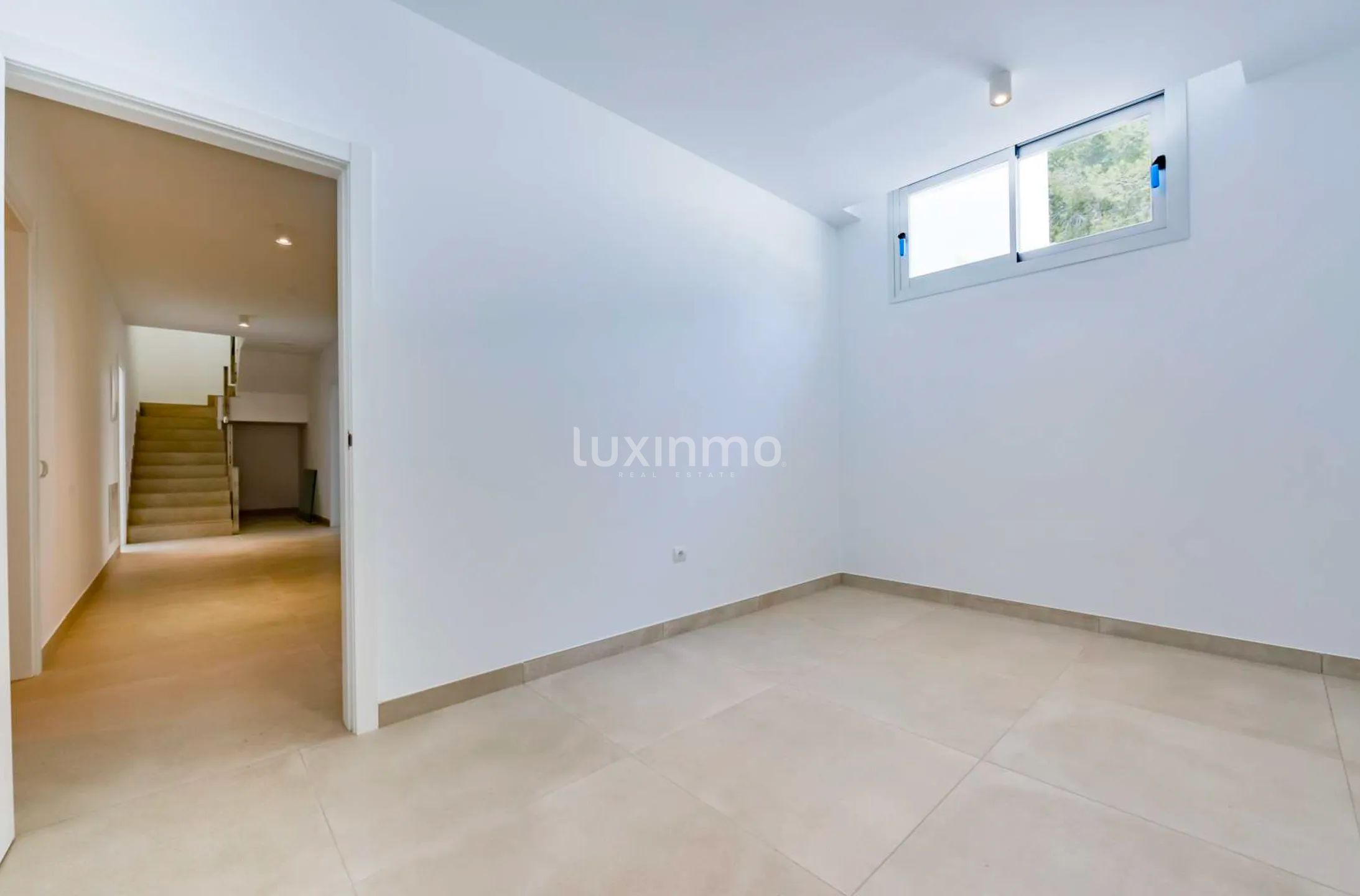 Newly built detached villa in Sierra Cortina — photo 30