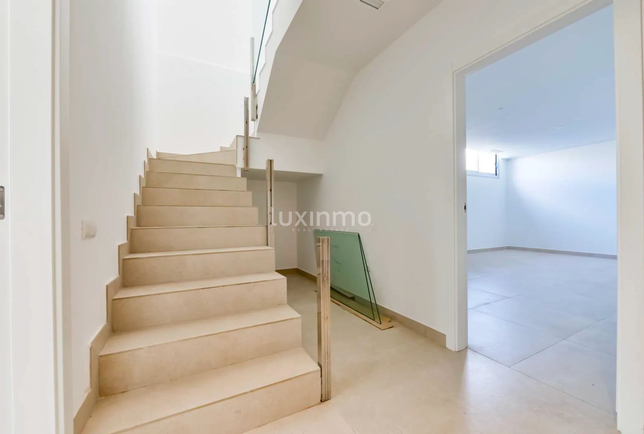 Newly built detached villa in Sierra Cortina — photo 29