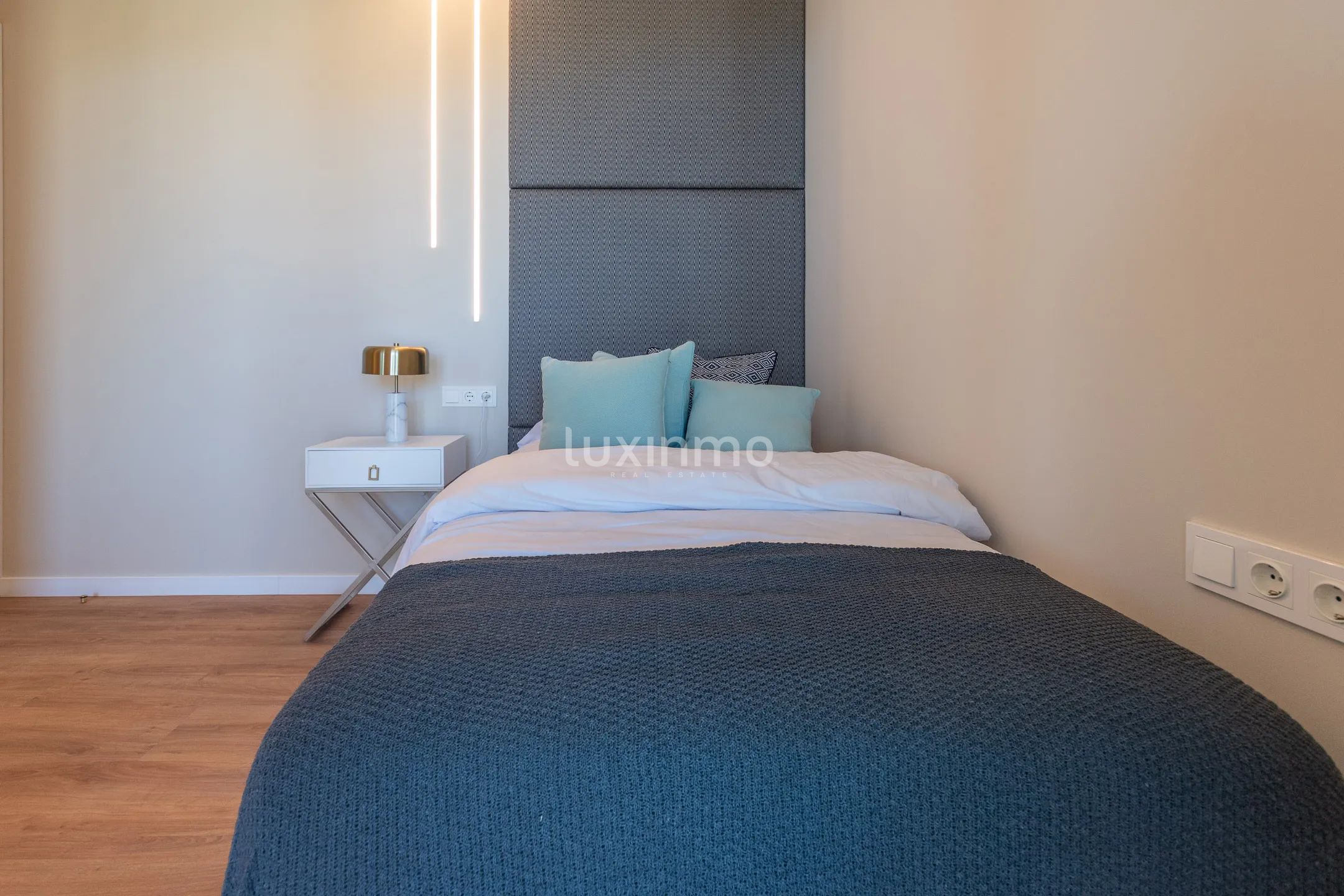 Amplio apartamento nuevo en Playa Poniente, Benidorm — photo 29
